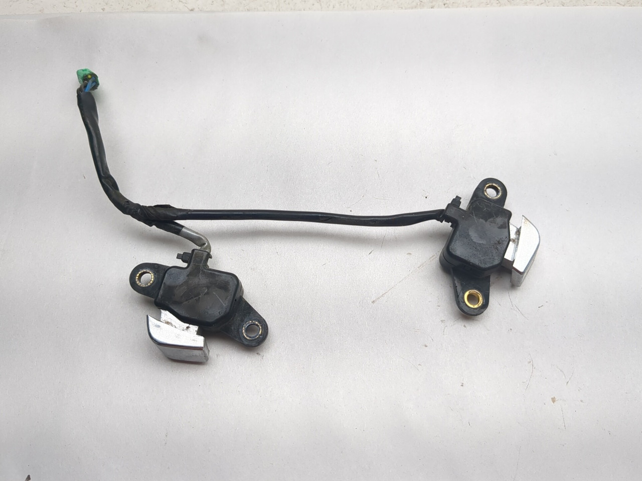 05-08 Honda VTX1800C Speedometer Trip Reset Meter Buttons - Sun