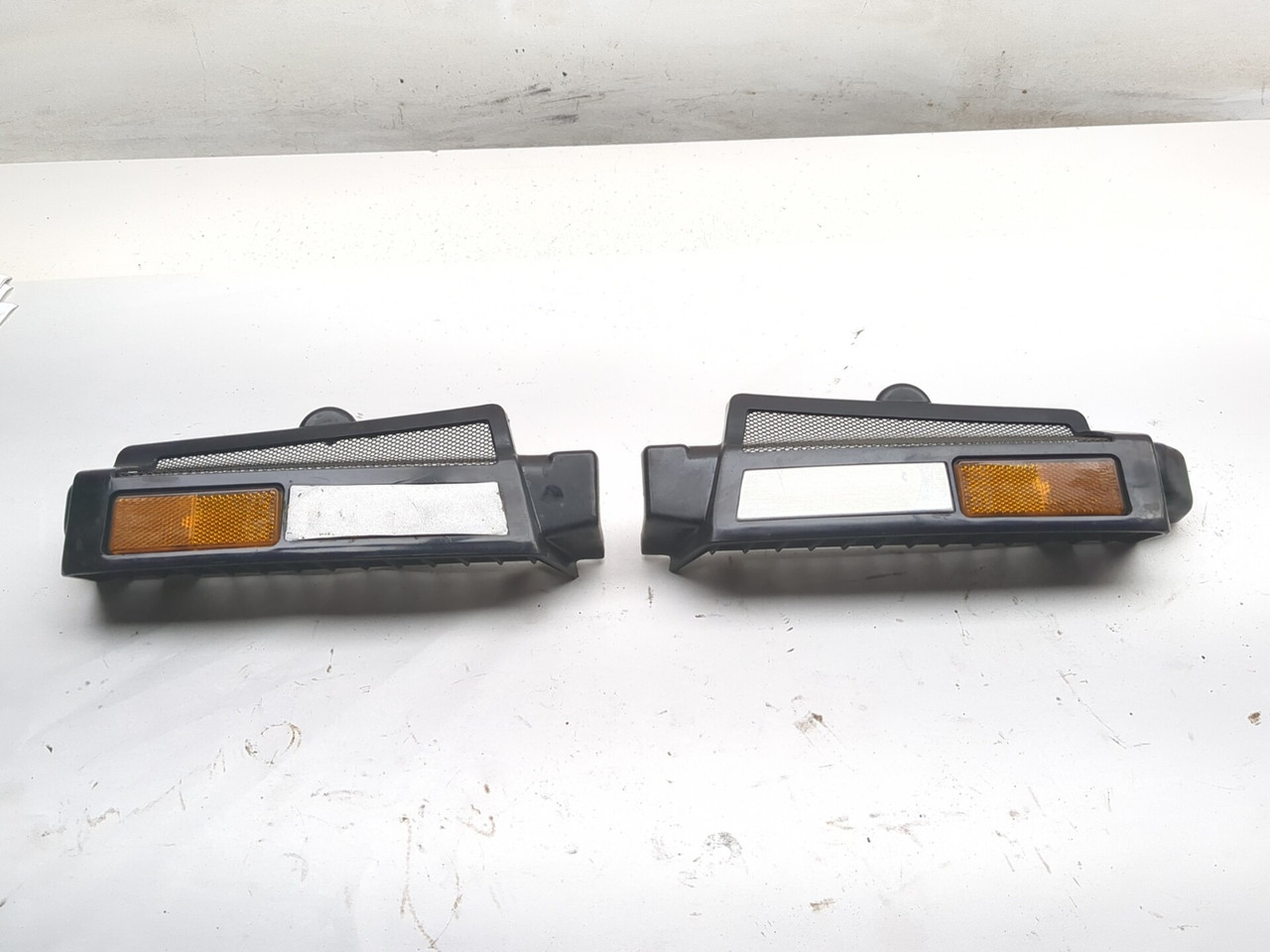 85-07 Yamaha VMAX 1200 VMX12 Front Left Right Side Reflector