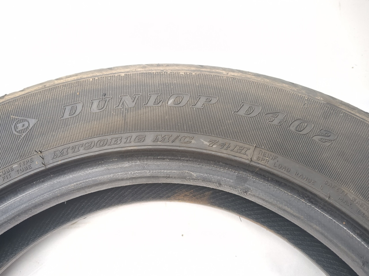 Dunlop D402 Rear Tire MT90B16 74H - Sun Coast Cycle Sports | Used