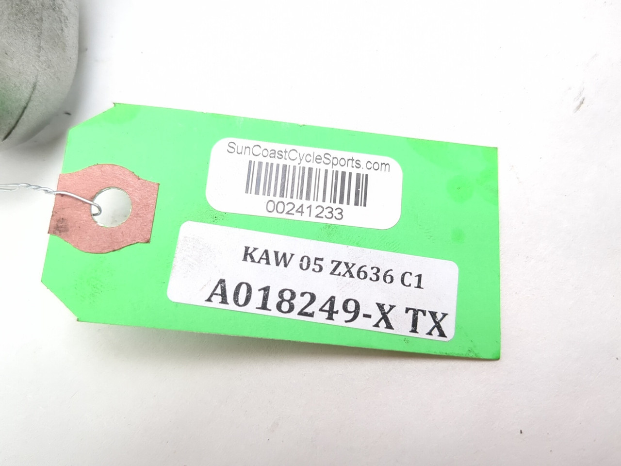 05 06 Kawasaki ZX6 ZX 636 Front Left Passenger Foot Peg 35063-0145