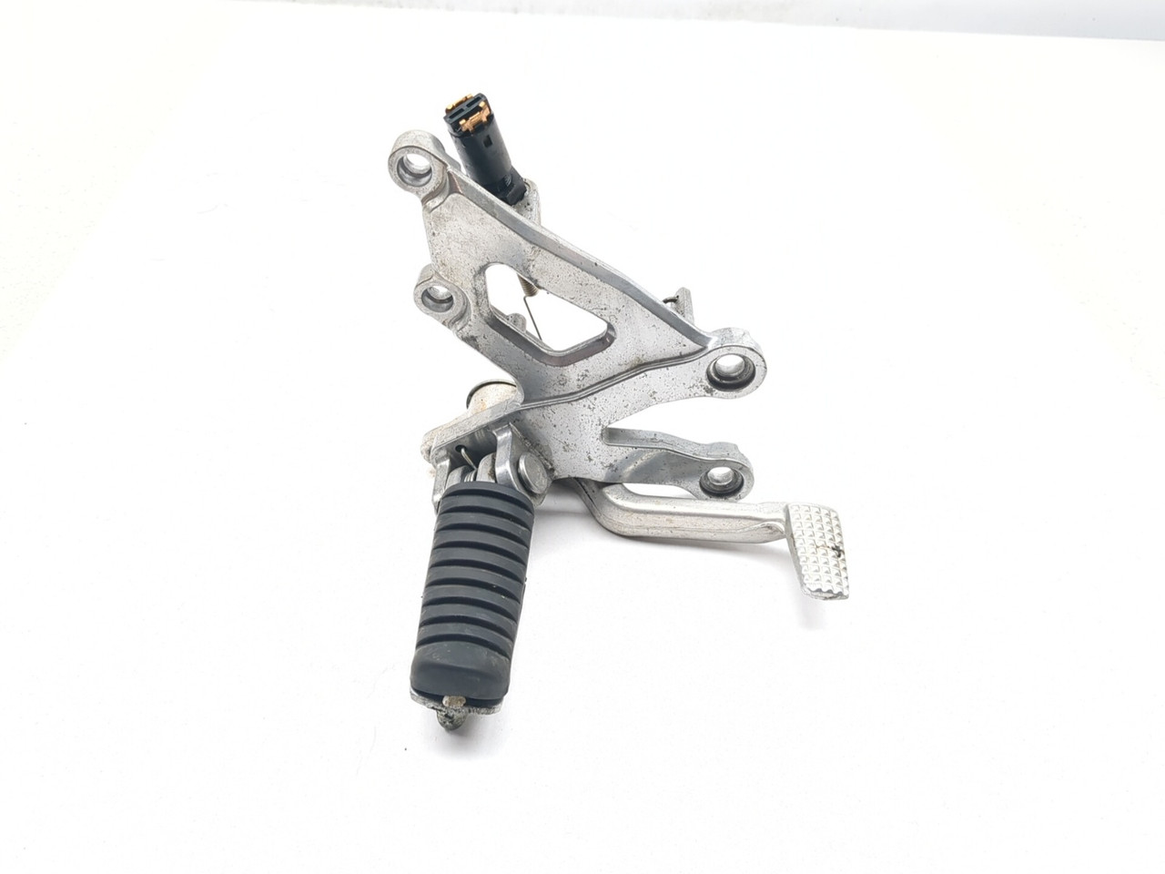 00-01 Kawasaki Ninja ZX1200 ZX12R Front Right Rearset Driver Peg