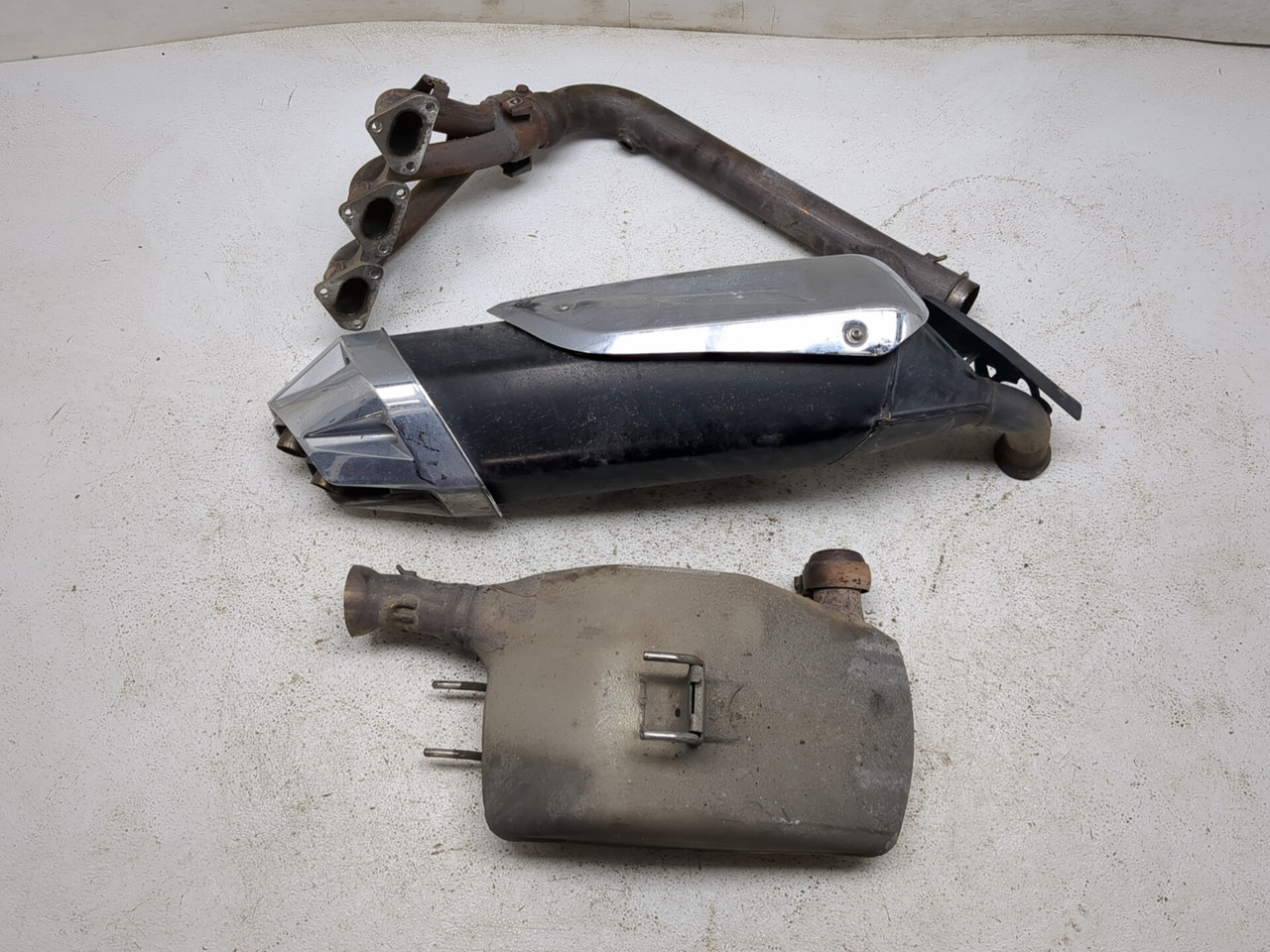 RT-198245ページ 14-19 Can Am Spyder Roadster RT Header Muffler Catalytic Converter