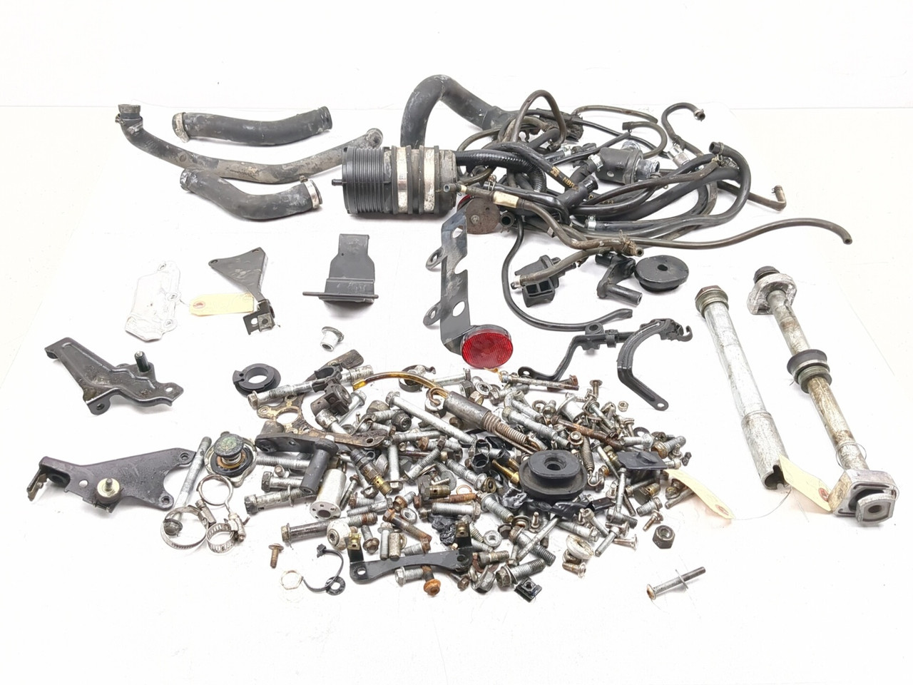 01-07 Aprilia Caponord ETV 1000 Bolt Nut Axle Fastener Bracket