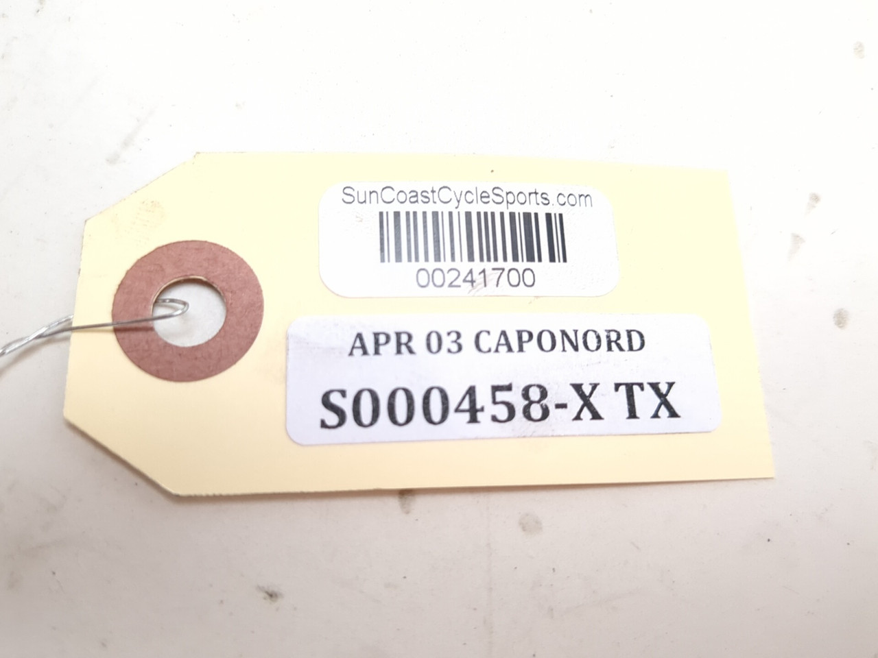 01-07 Aprilia Caponord ETV 1000 Bolt Nut Axle Fastener Bracket