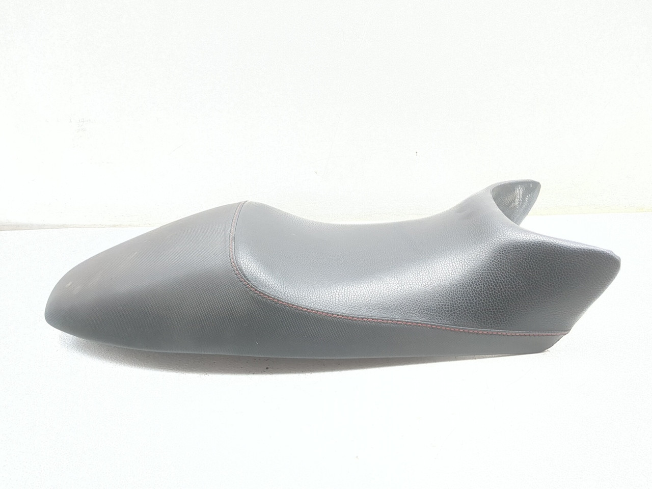 00-03 Ducati M900 Monster 900 IE Bench Seat 59510361A - Sun Coast