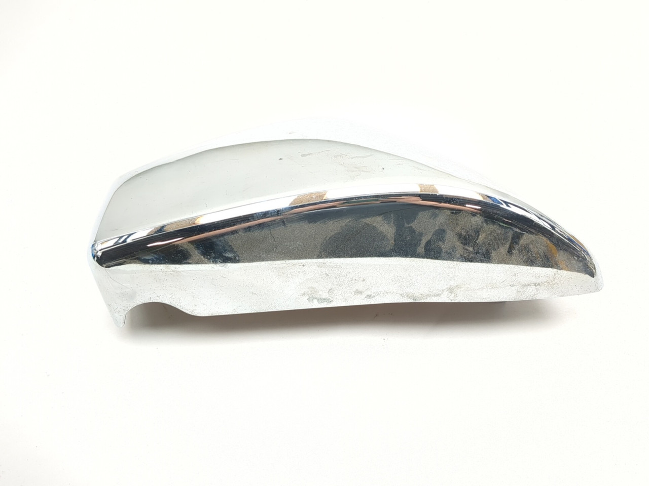 06-26 Kawasaki Vulcan 900 VN900D Left Side Cover Chrome - Sun