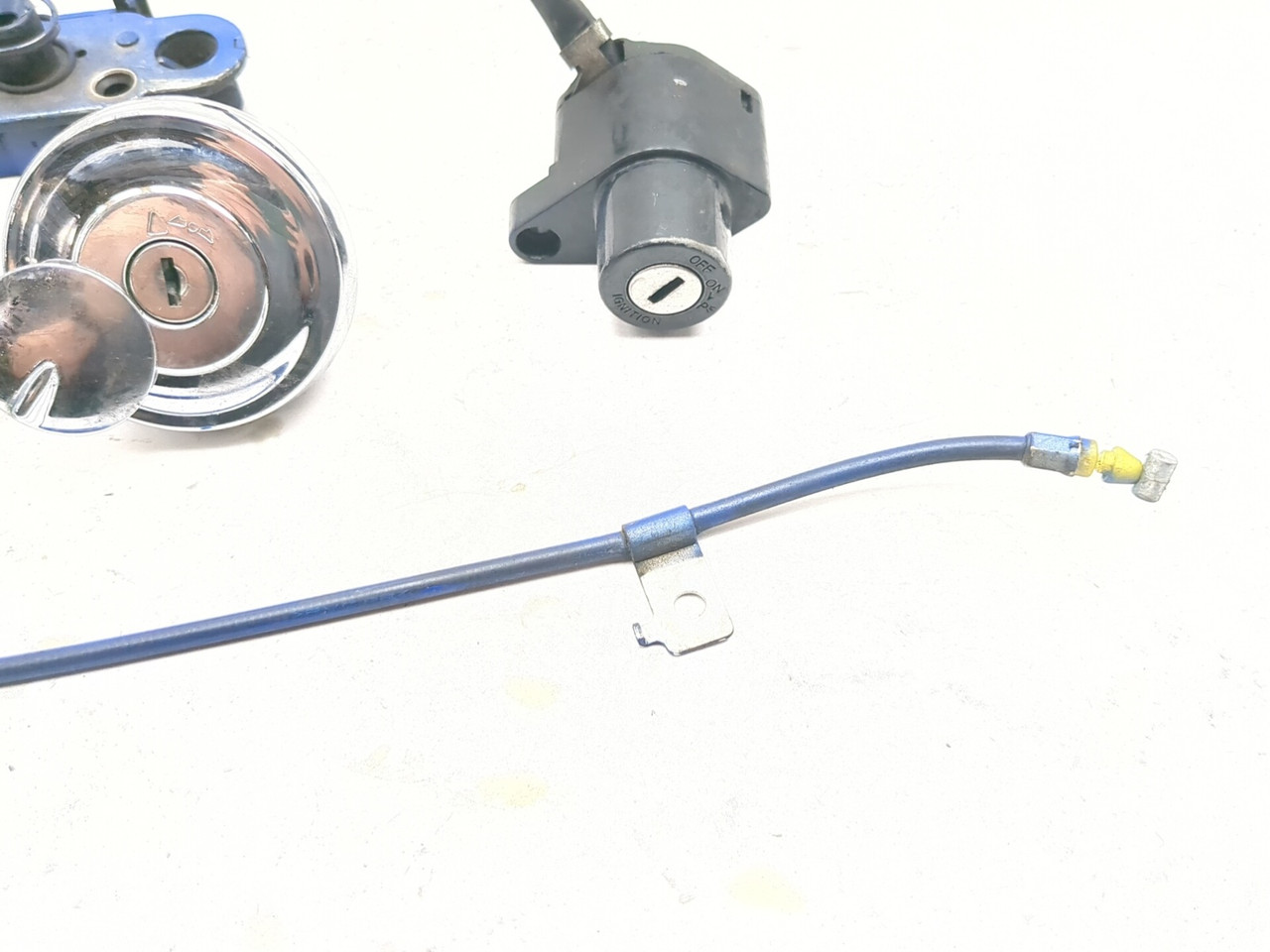 06-26 Kawasaki Vulcan 900 VN900D Ignition Switch Lock Set 27045