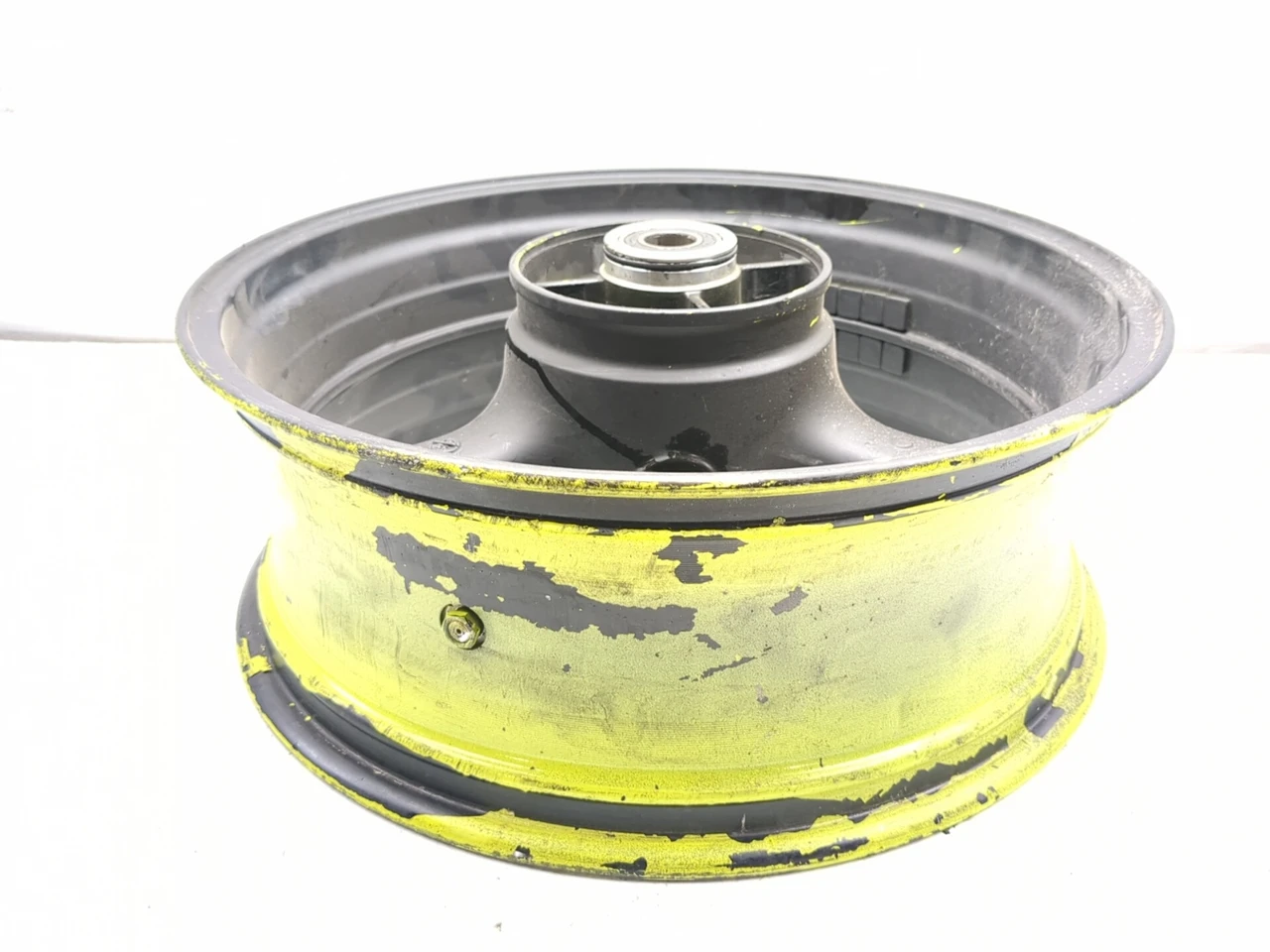 21-24 Kawasaki ZX10R Ninja ZX 10 Rear Wheel Rim 17X6.00 STRAIGHT