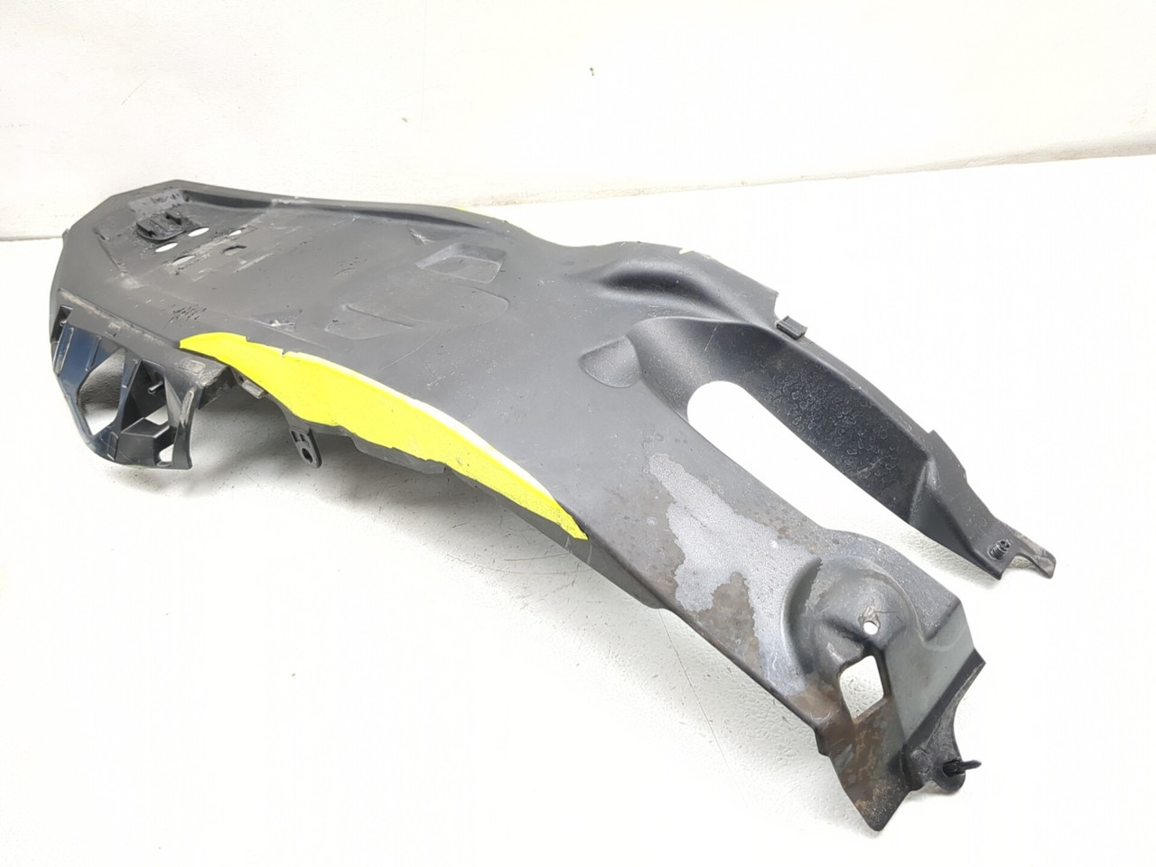 21-24 Kawasaki ZX10R Ninja ZX 10 Rear Undertail Fairing 35023-0477