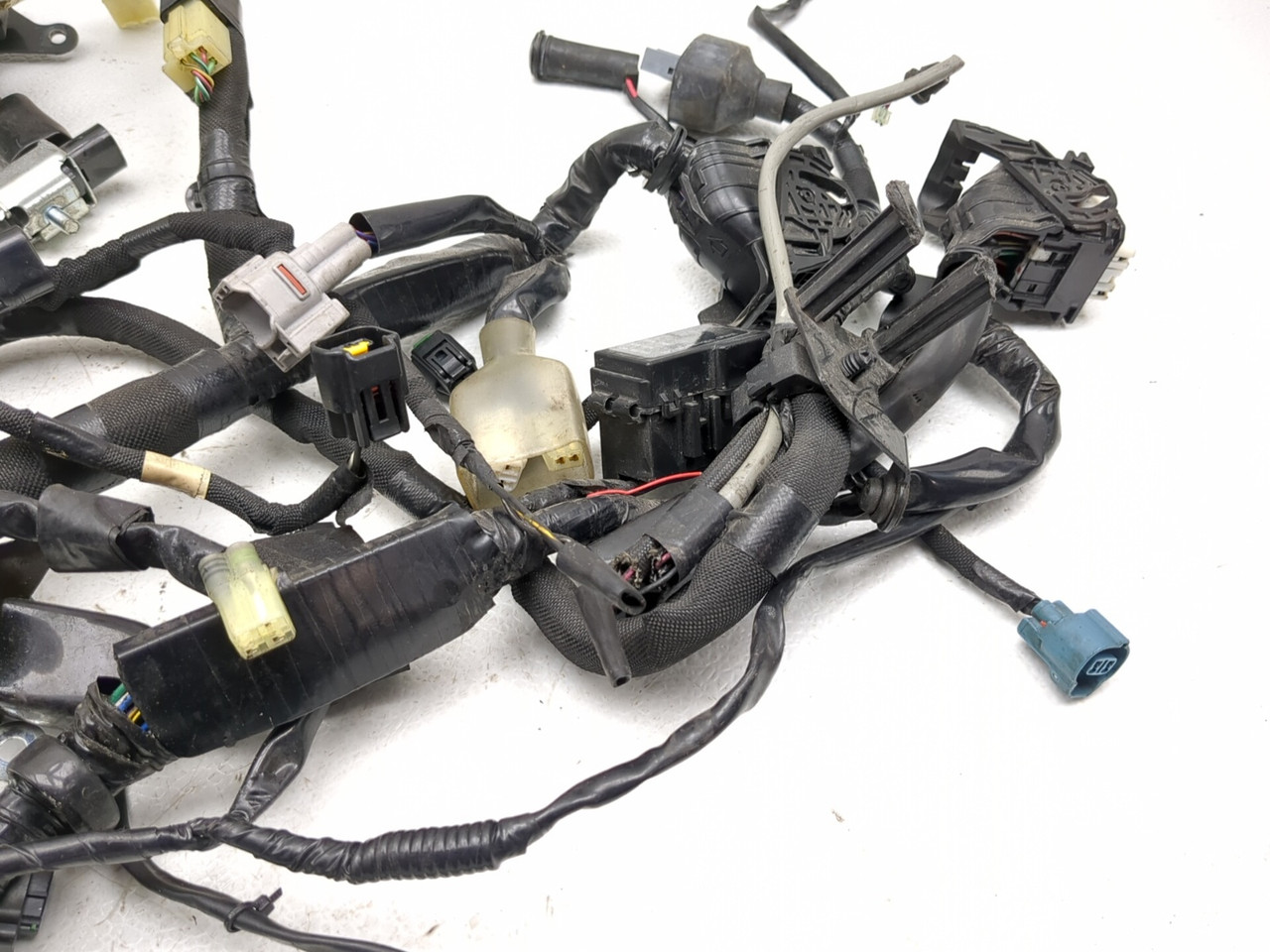 21-24 Kawasaki ZX10R Ninja ZX 10 Main Wiring Harness 26031-3739