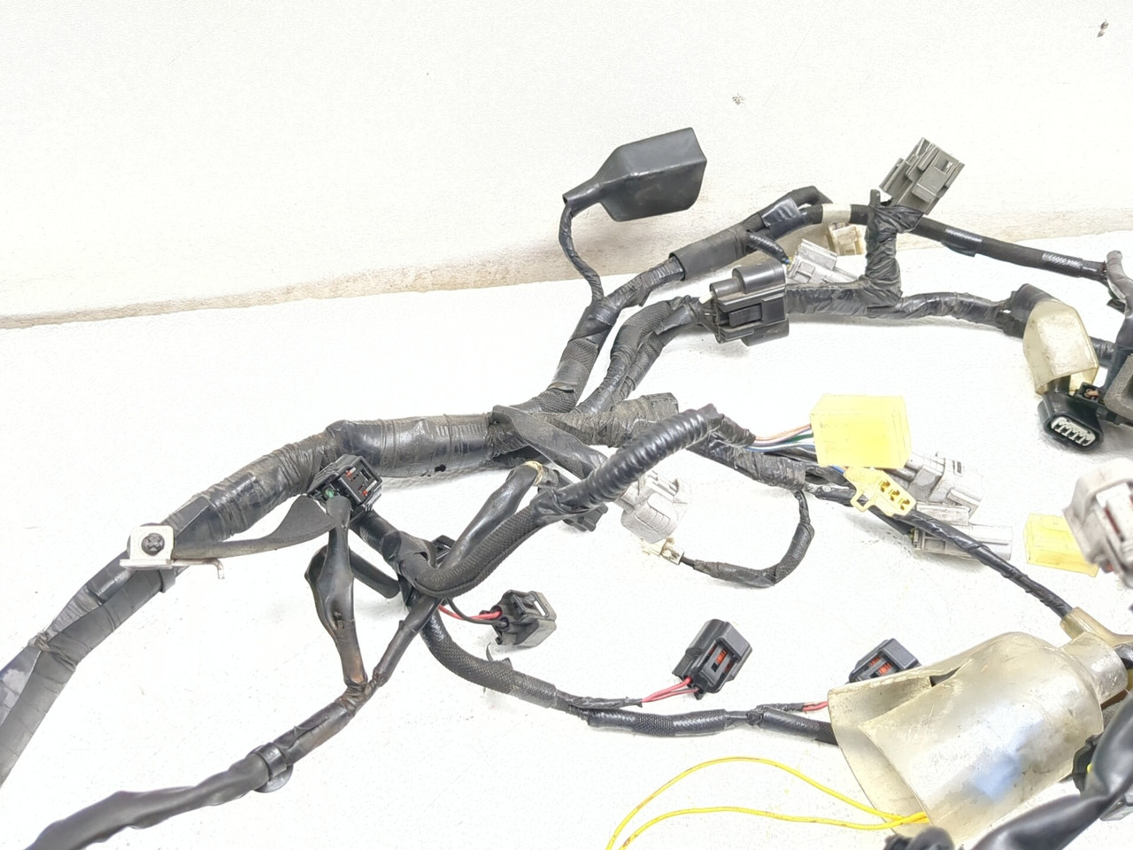21-24 Kawasaki ZX10R Ninja ZX 10 Main Wiring Harness 26031-3739