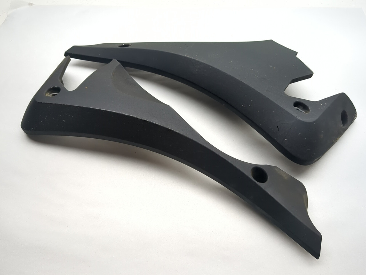 パーツ eroc11 10-17 Victory Cross Country Front Left Right Chin Fairing Trim