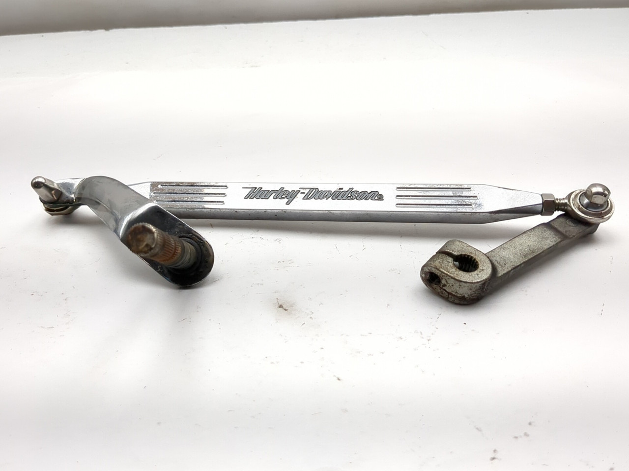 07-17 Harley-Davidson Softail Deluxe FLSTN Left Shift Linkage