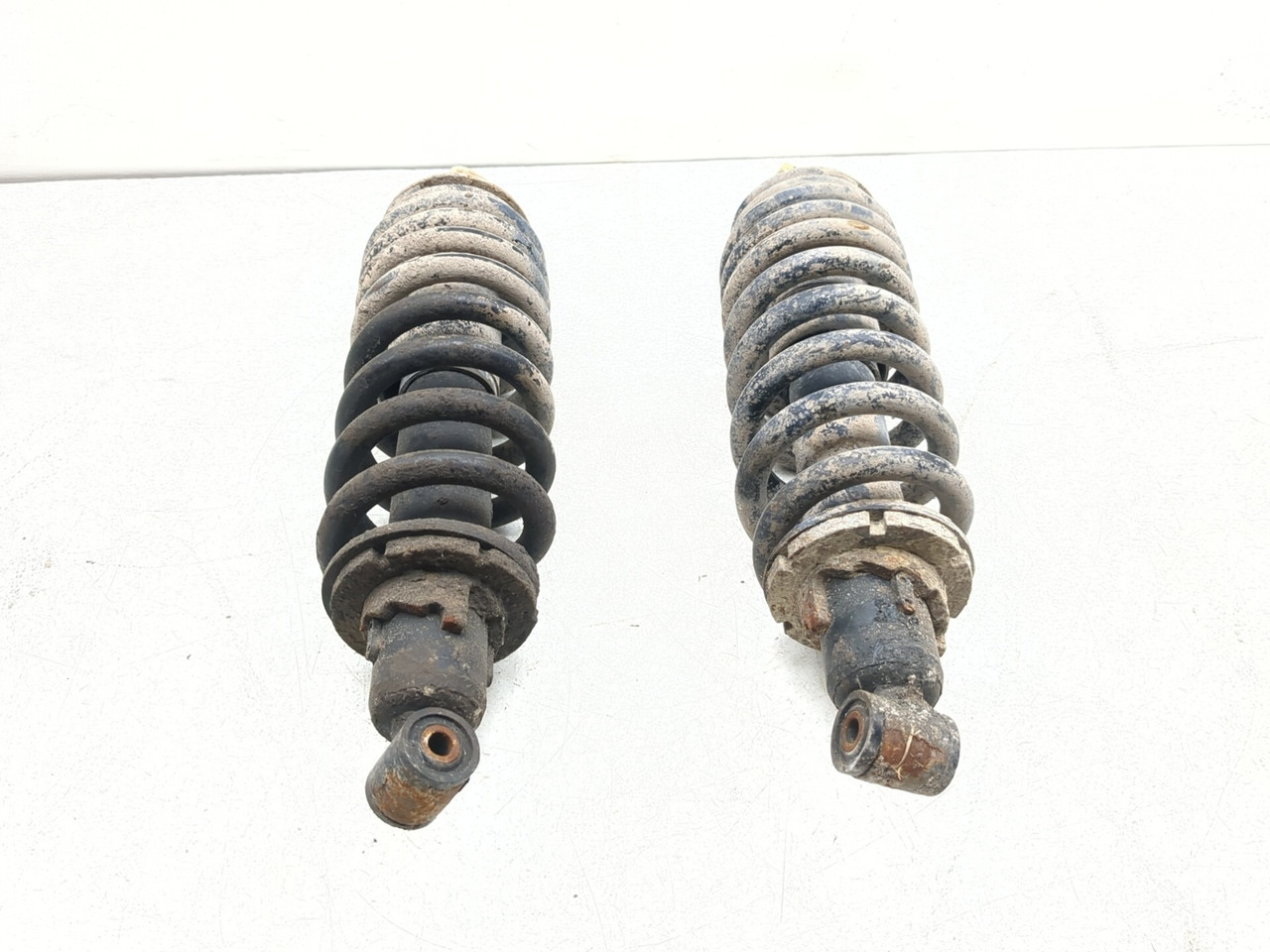 14-25 Kubota RTV X1100C Rear Left Right Shock Absorbers Set K7591