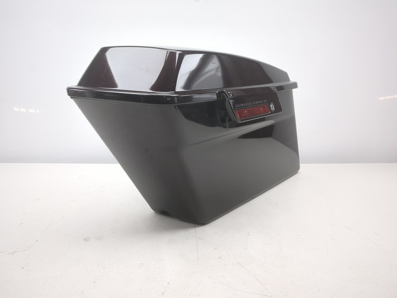 に 05-06 Harley Davidson Street Glide FLHXI Rear Left Saddlebag 90753