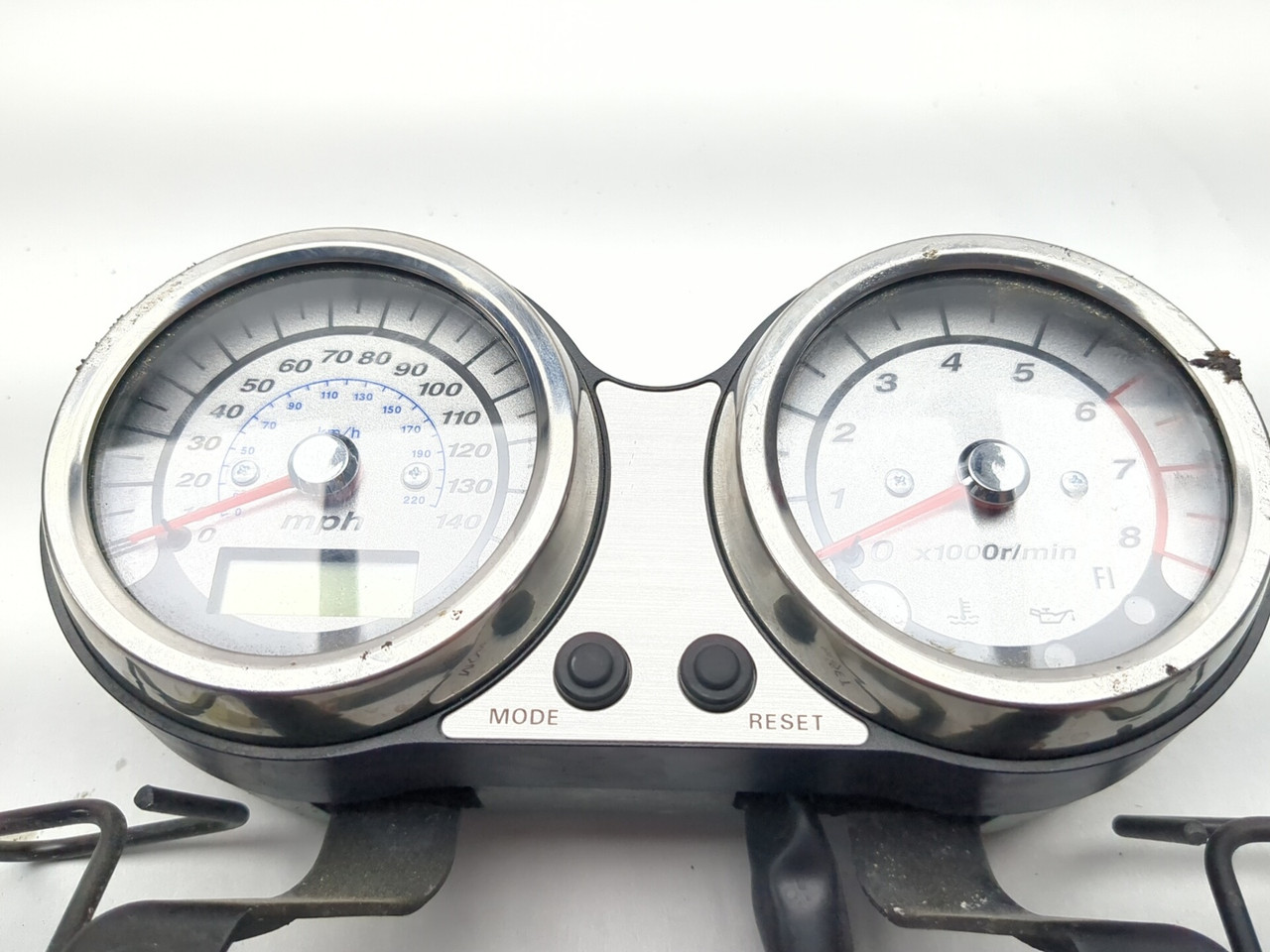 04-08 Kawasaki VN1600 Vulcan 1600 Mean Streak Front Instrument