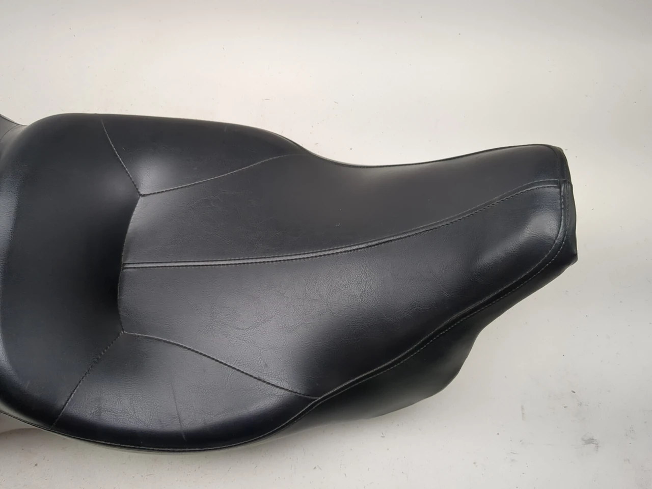 05-06 Harley Davidson Street Glide FLHXI Driver Passenger Seat