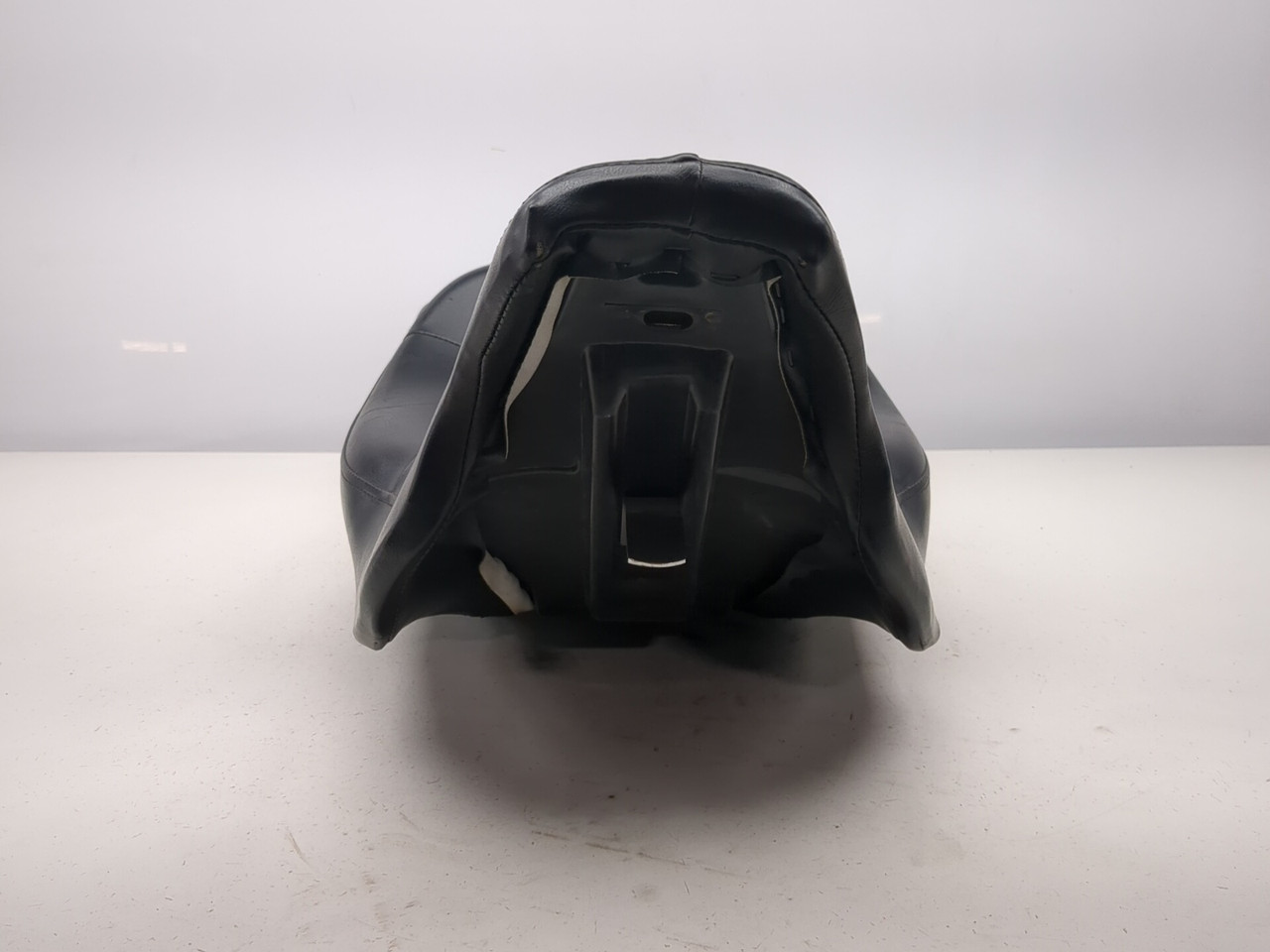 05-06 Harley Davidson Street Glide FLHXI Driver Passenger Seat