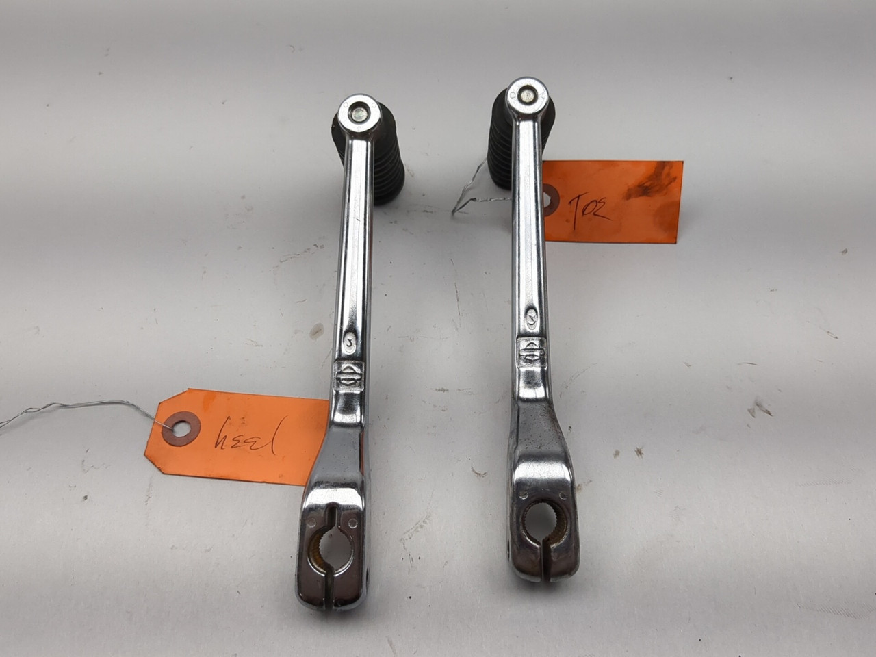 05-06 Harley Davidson Street Glide FLHXI Heel Toe Shifter Lever