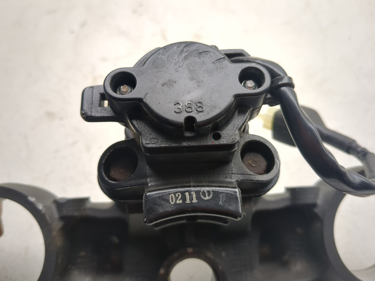 09-14 Kawasaki KLX 250 Front Upper Triple Tree Ignition w/Key Set