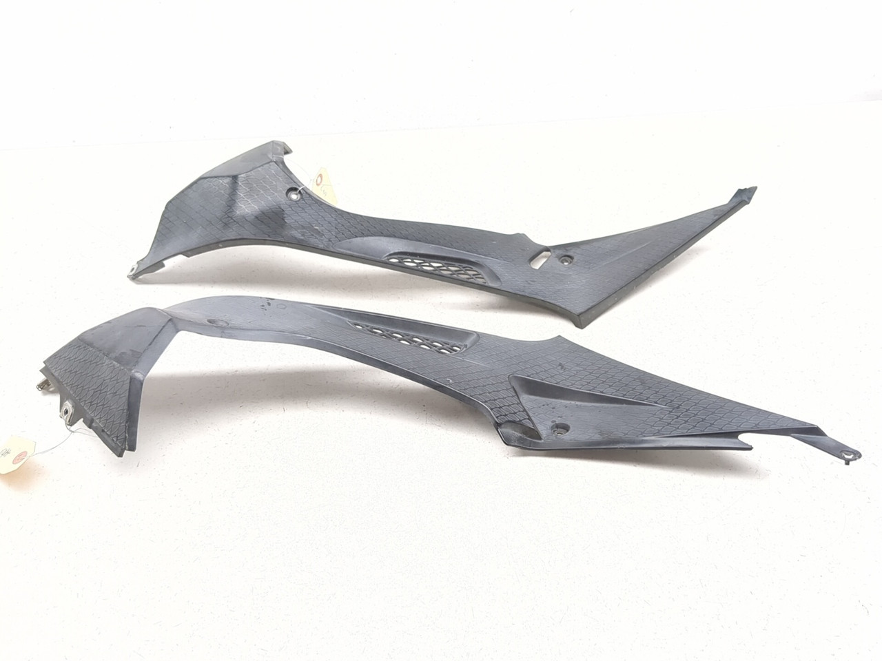 09-14 BMW S1000RR Left Right Inner Fairing Panel Set 46637715925
