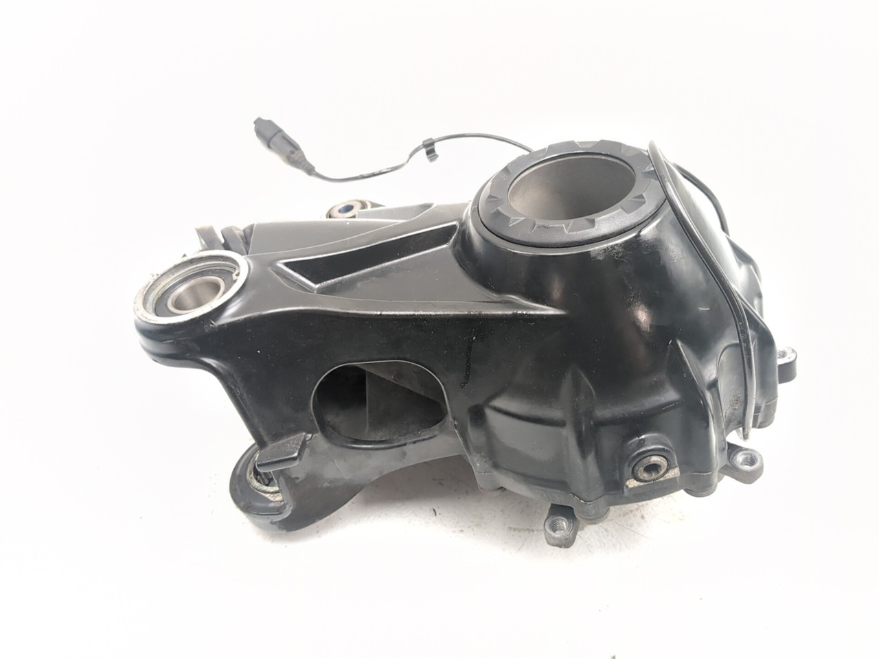 13-18 BMW R1200GS Rear Left with ABS Sensor Final Drive