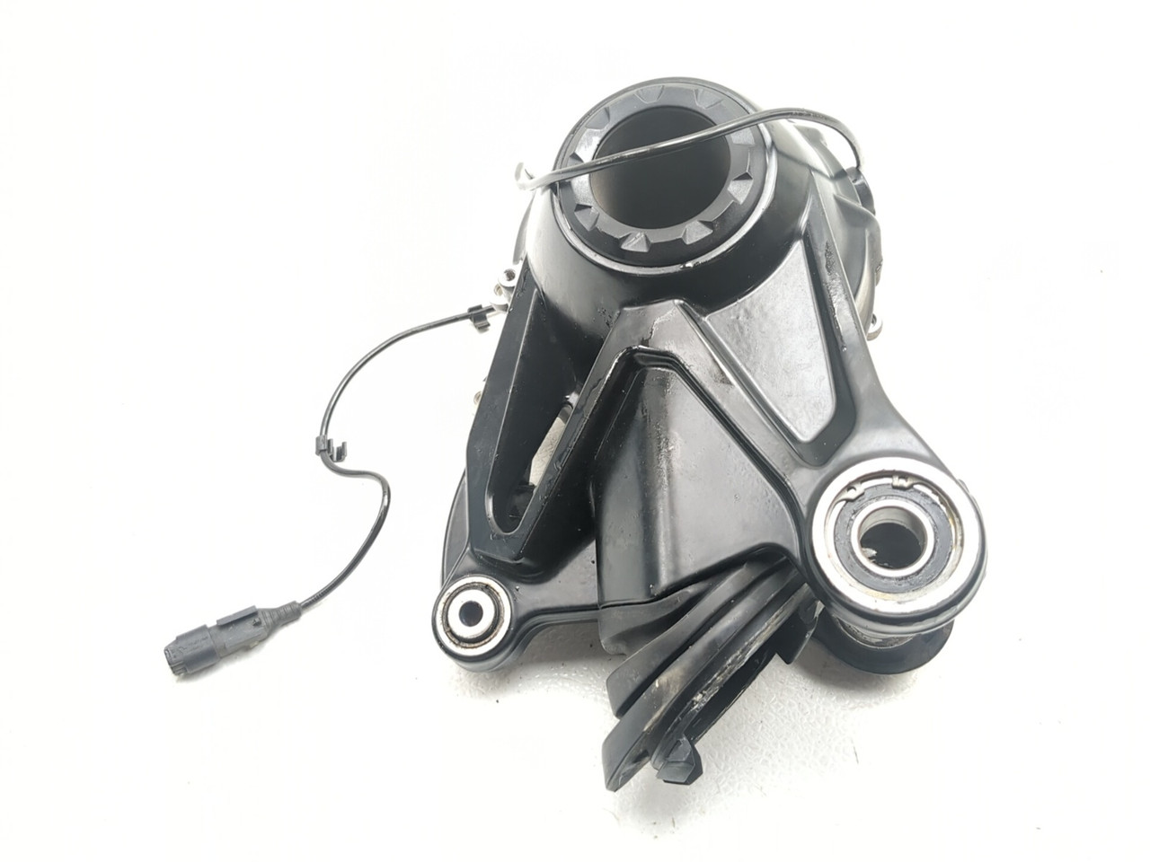 13-18 BMW R1200GS Rear Left with ABS Sensor Final Drive
