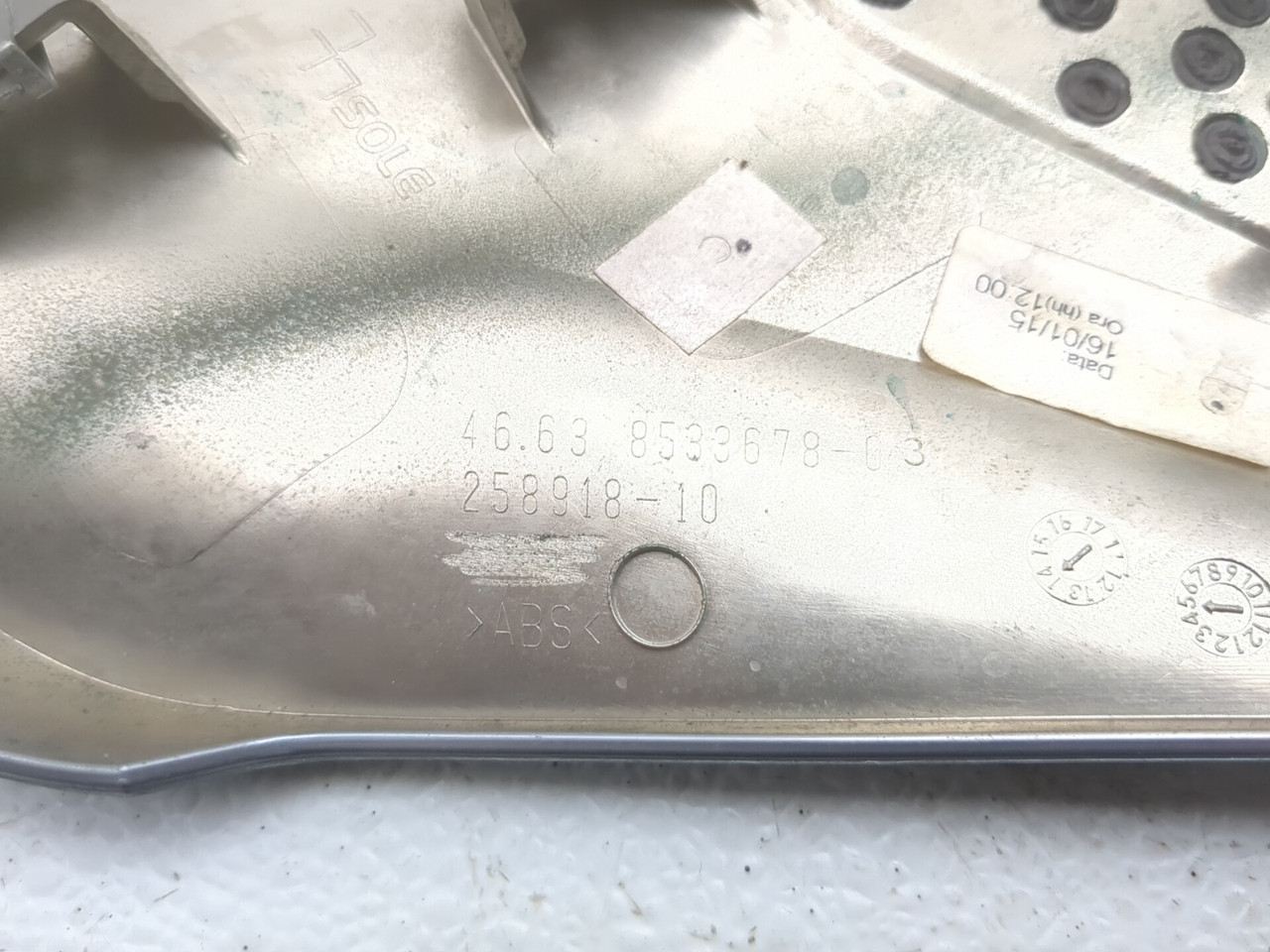 13-18 BMW R1200GS Front Right Tank Side Panel Fairing 46638533678