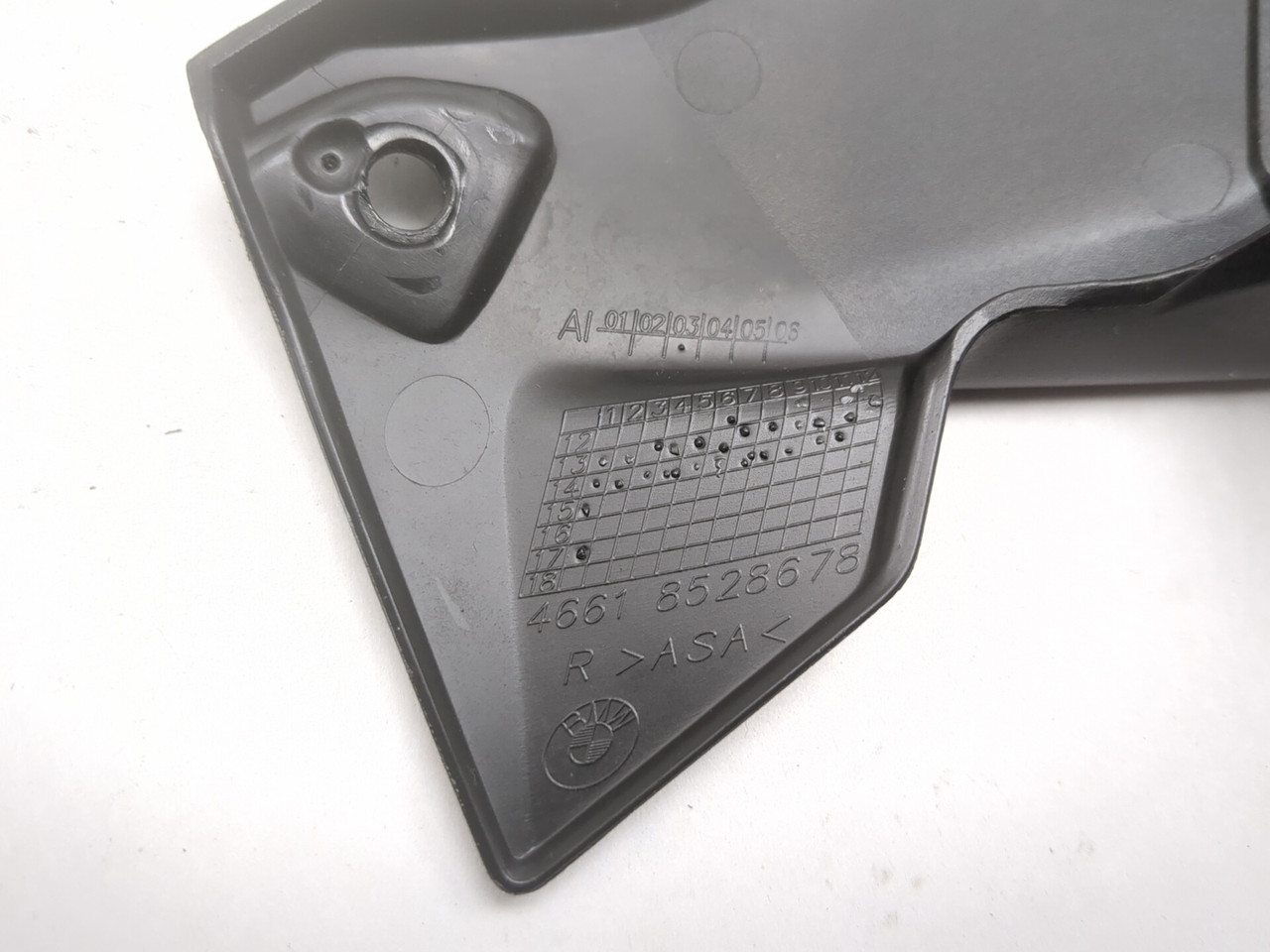 13-18 BMW R1200GS Front Left Right Tank Side Trim Panel Set