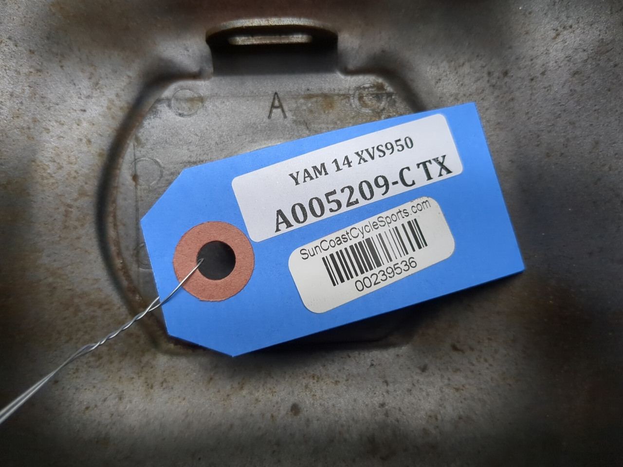09-17 Yamaha Bolt XVS 950 CU Gas Fuel Tank 1TP-WG241-01-01 - Sun