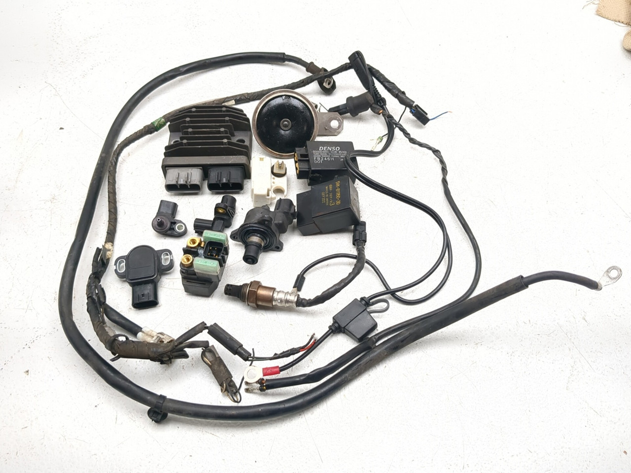 09-17 Yamaha Bolt XVS 950 TPS Sensor Relay Voltage Regulator Horn