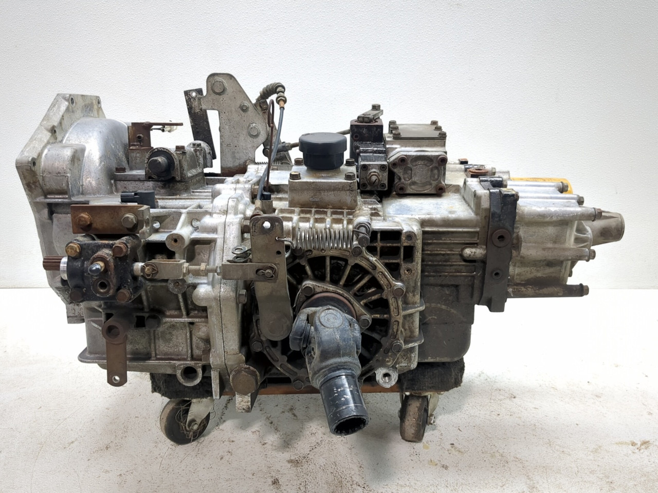 09-16 Kubota RTV 1140 CPX Rear Transmission Differential Assembly