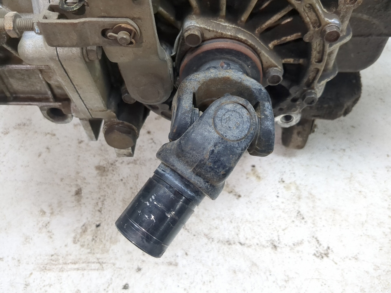 09-16 Kubota RTV 1140 CPX Rear Transmission Differential Assembly