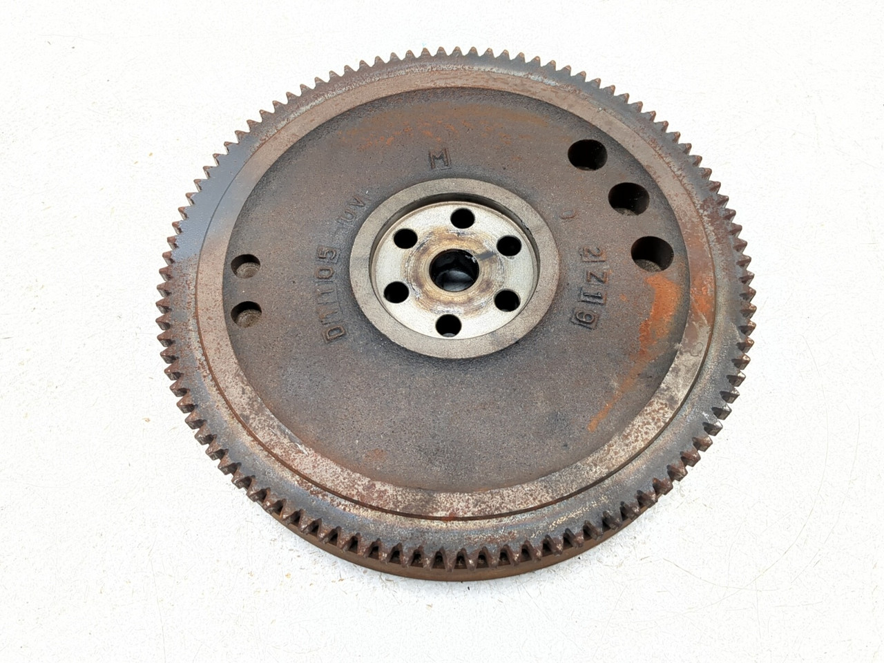 09-16 Kubota RTV 1140 CPX Rear Engine Motor Magneto Flywheel 1G910