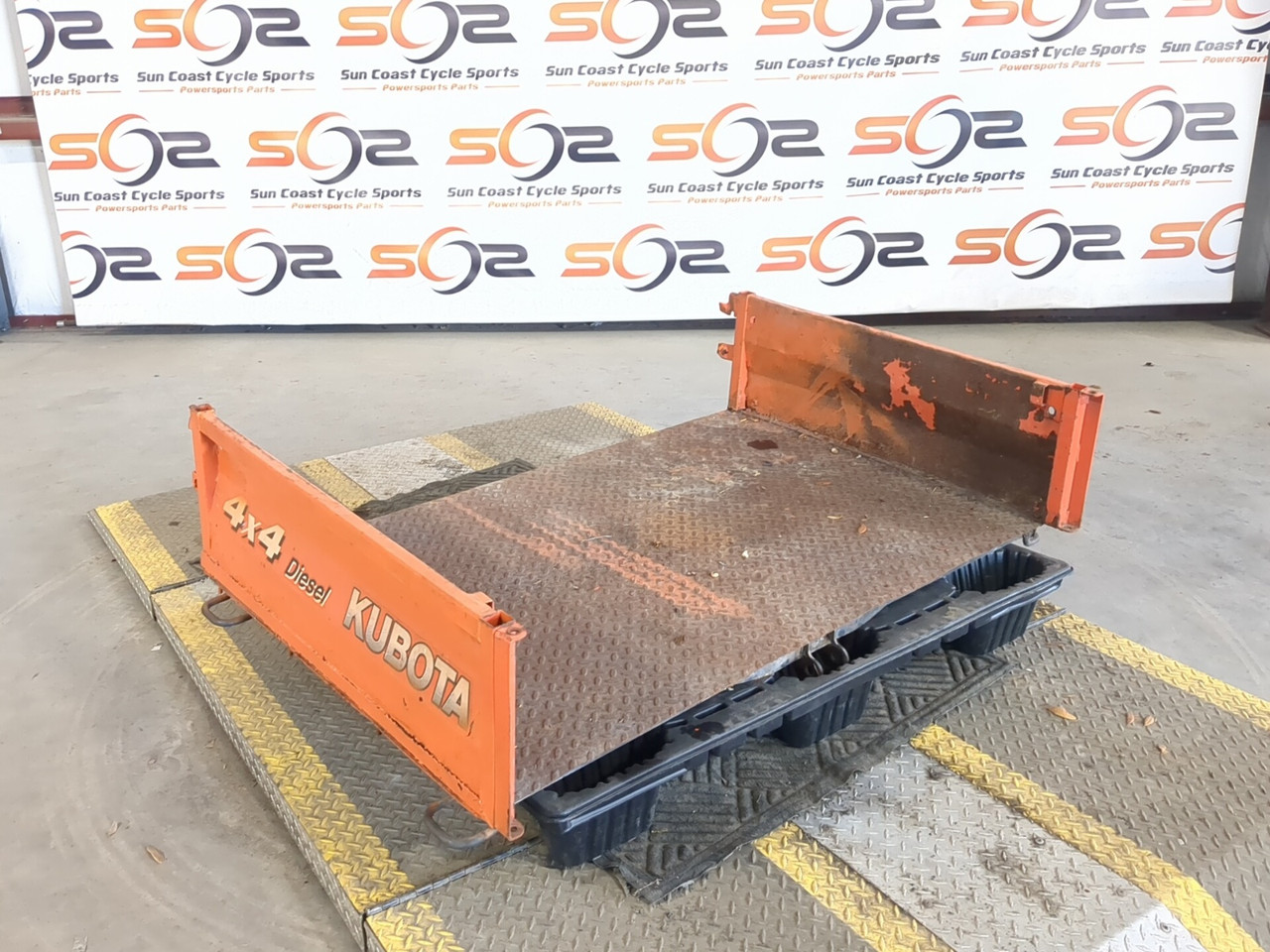 09-16 Kubota RTV 1140 CPX Rear Cargo Bed Dump Box Assembly - Sun