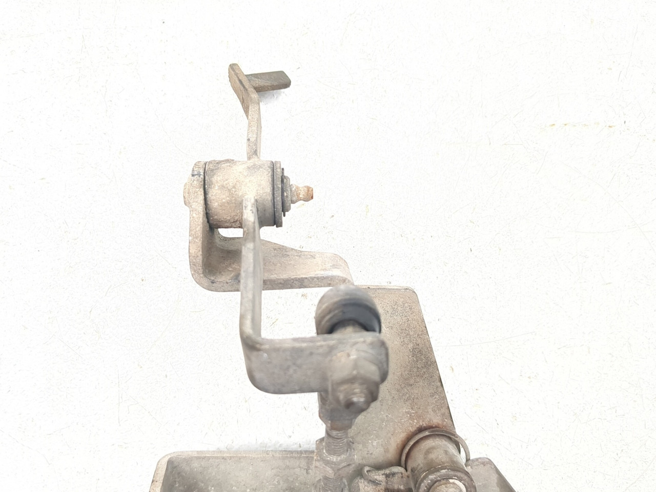 「RT-197189」 09-16 Kubota RTV 1140 CPX Transmission Shift Linkage Bracket K7311