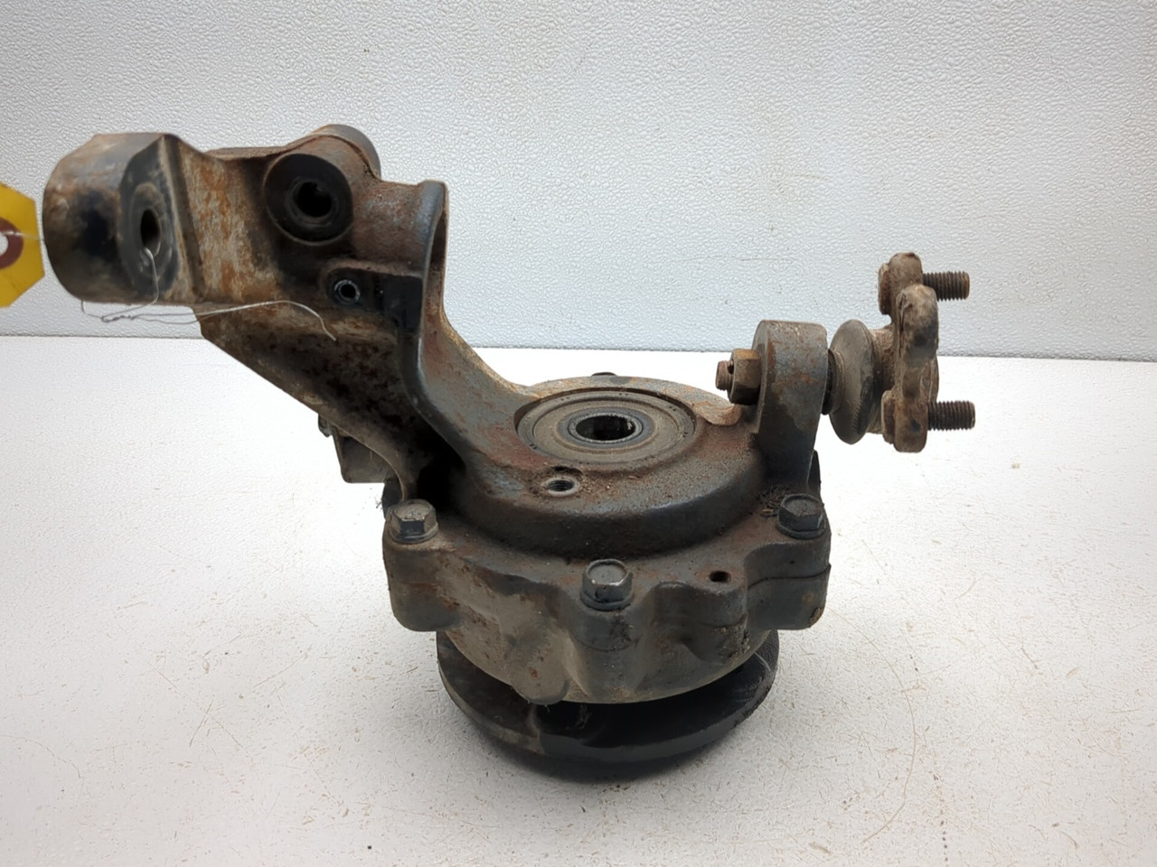 09-16 Kubota RTV 1140 CPX Front Left Spindle Knuckle Hub Assembly