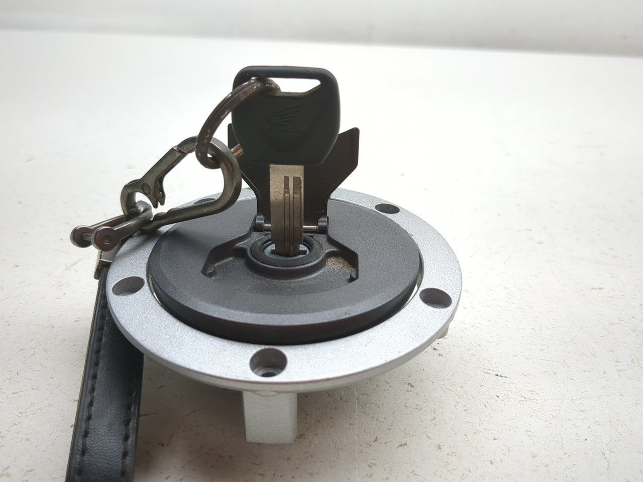 17-20 Honda CRF250 CRF250RL Fuel Tank Gas Petrol Cap w/ Key 17620