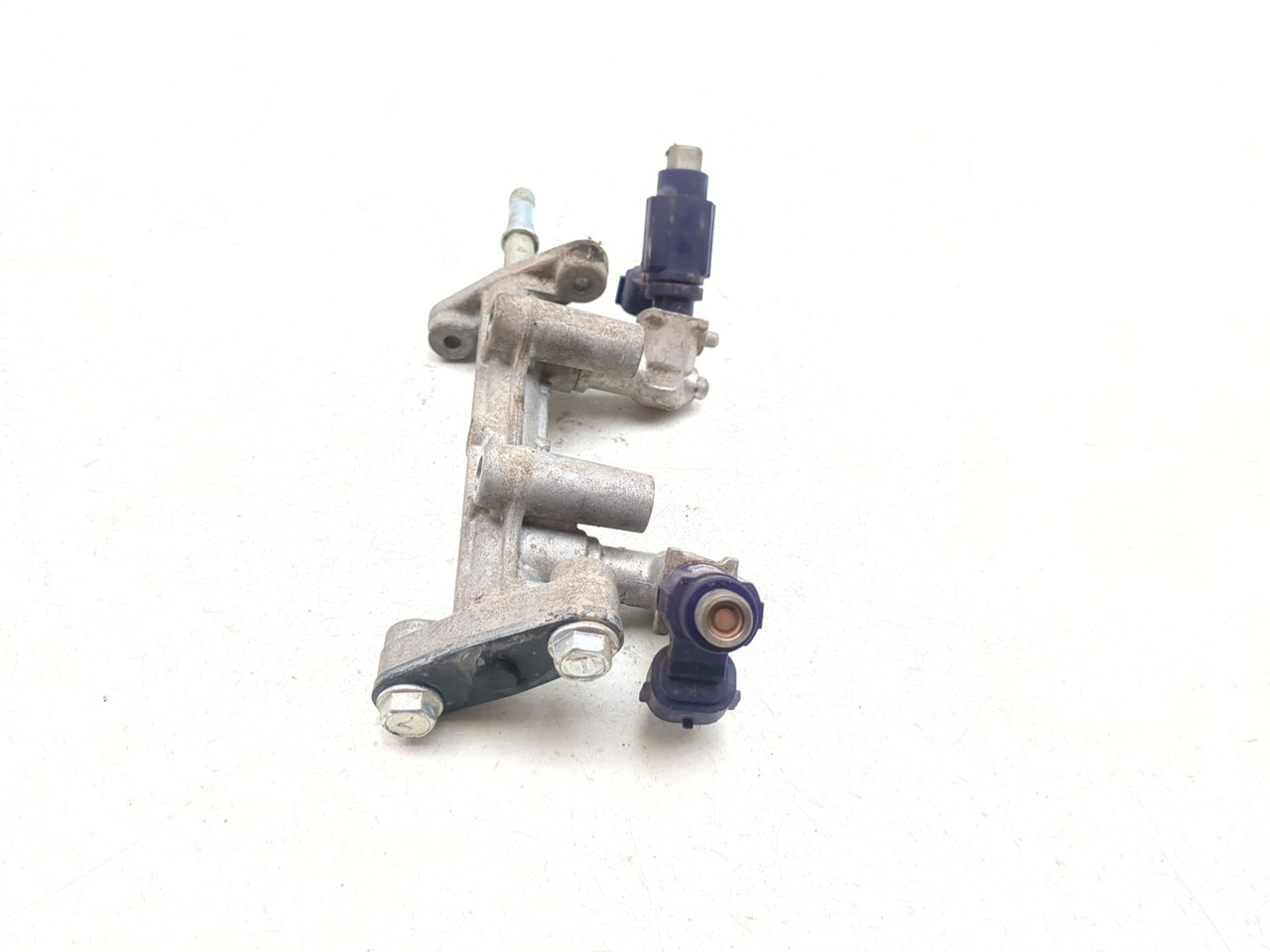 17-26 Kawasaki Mule 4010 KAF620 4x4 Fuel Injector Rail 49056-0033