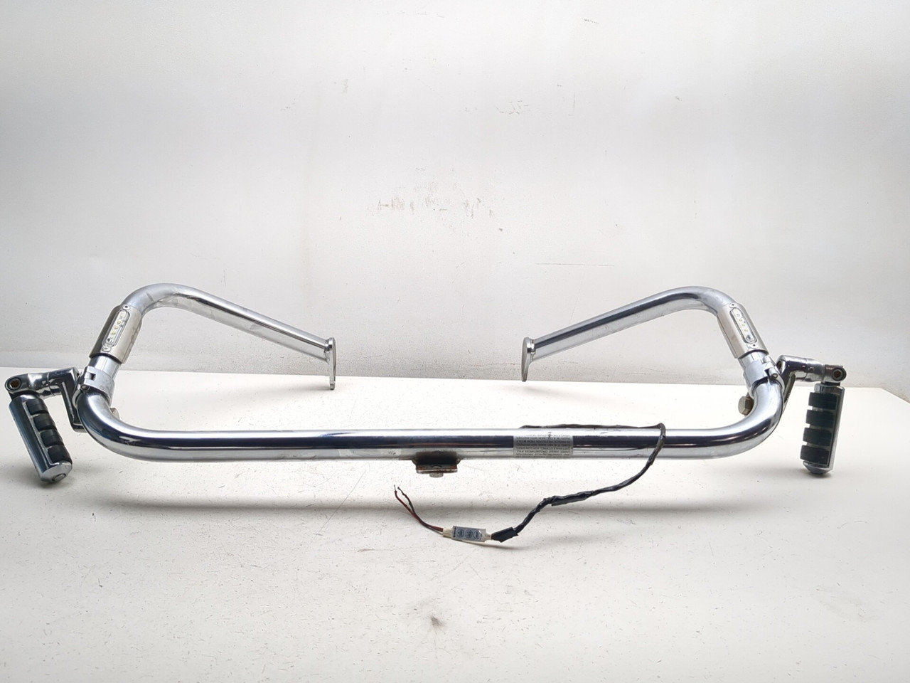 バジルホーキンス 98-06 Harley Road King Classic FLHRCI Front Kuryakyn ISO-Pegs