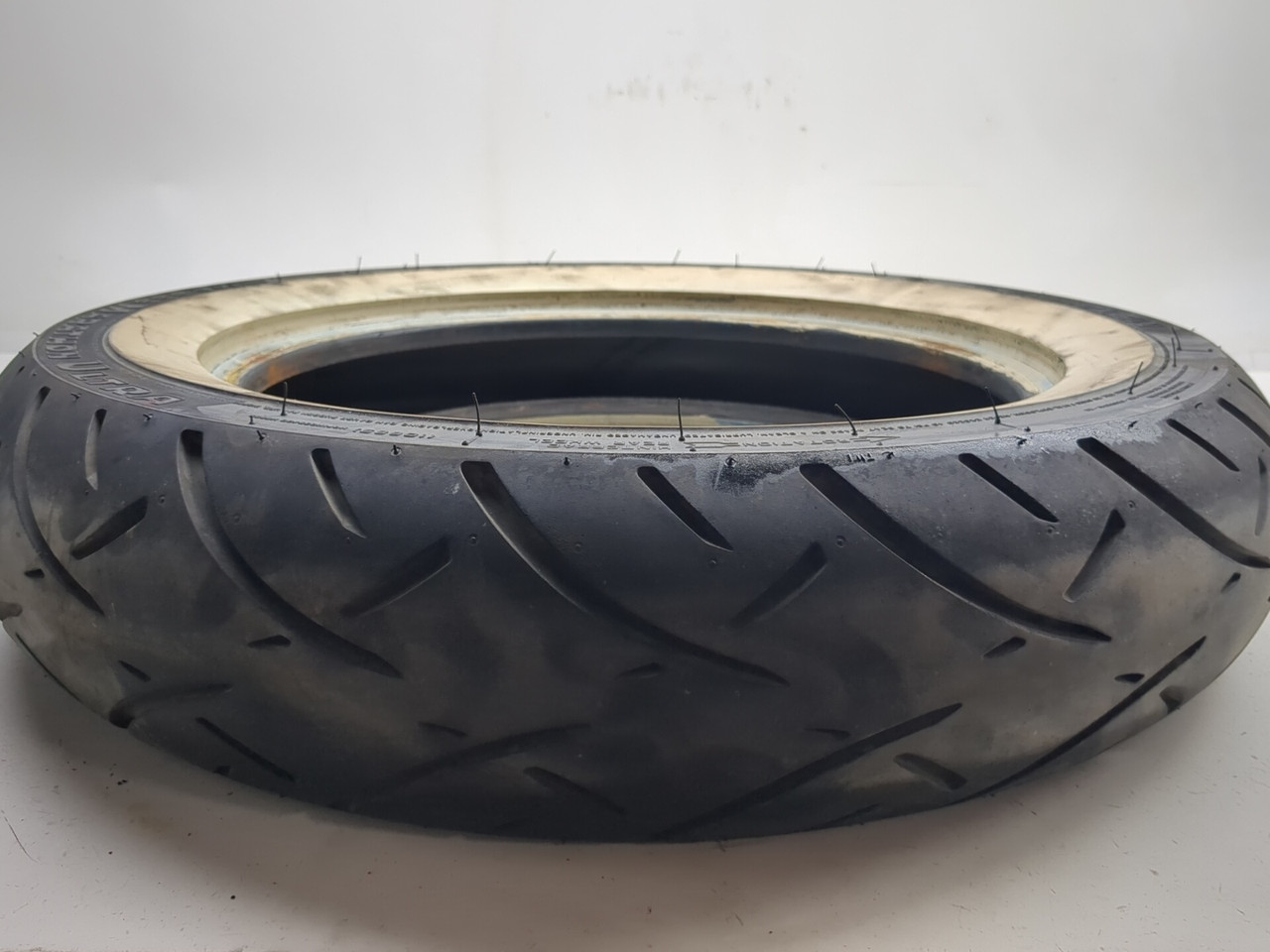 98-06 Harley Road King Classic FLHRCI Metzeler MT90B16 Rear Tire
