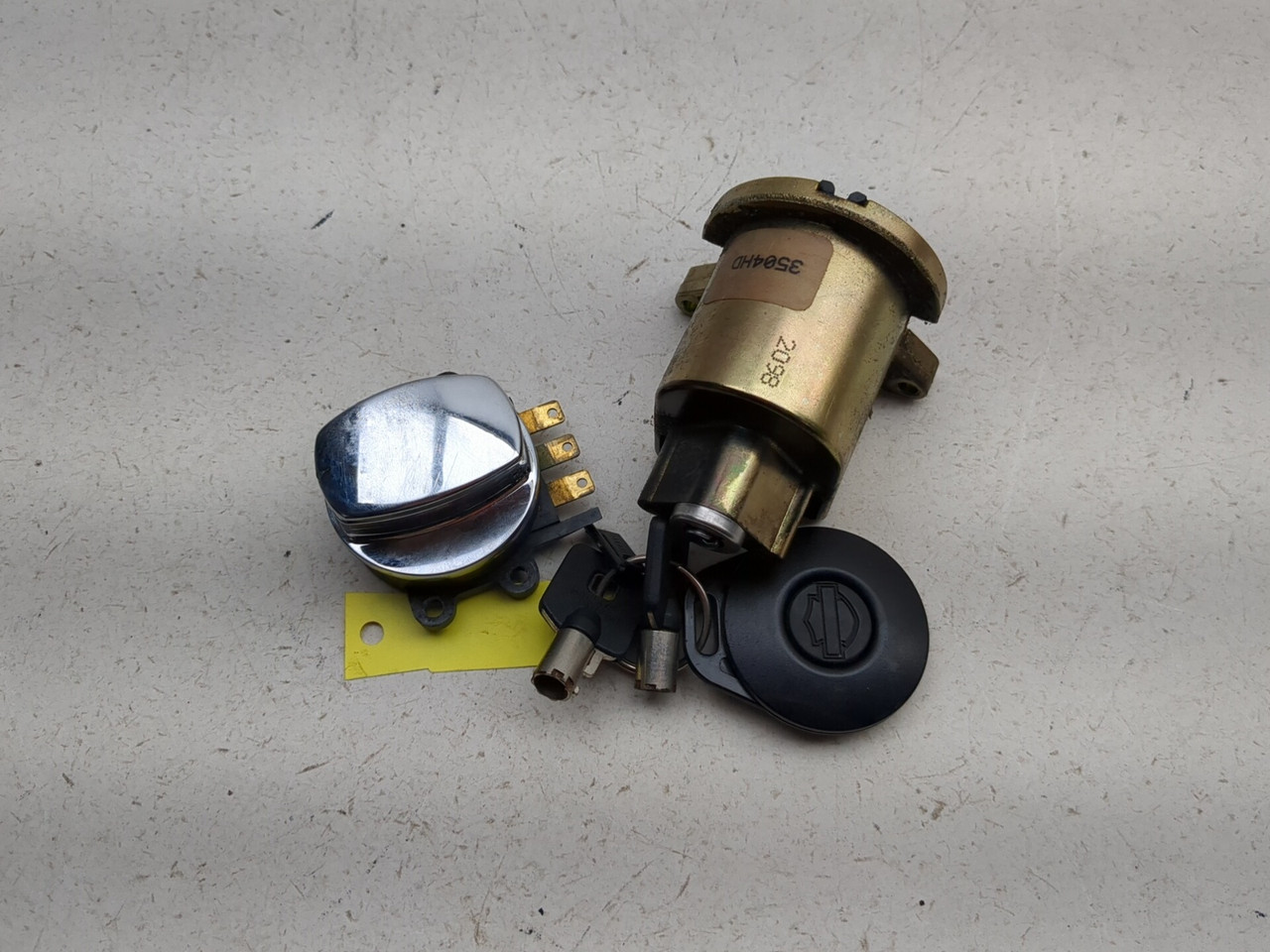 98-06 Harley-Davidson Road King Classic FLHRCI Ignition Lock Set w