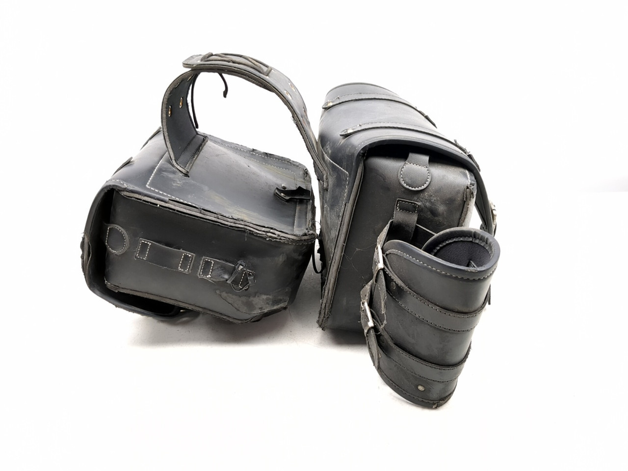 99-05 Harley Davidson FXDWG Dyna Wide Glide Rear Saddlebag Set