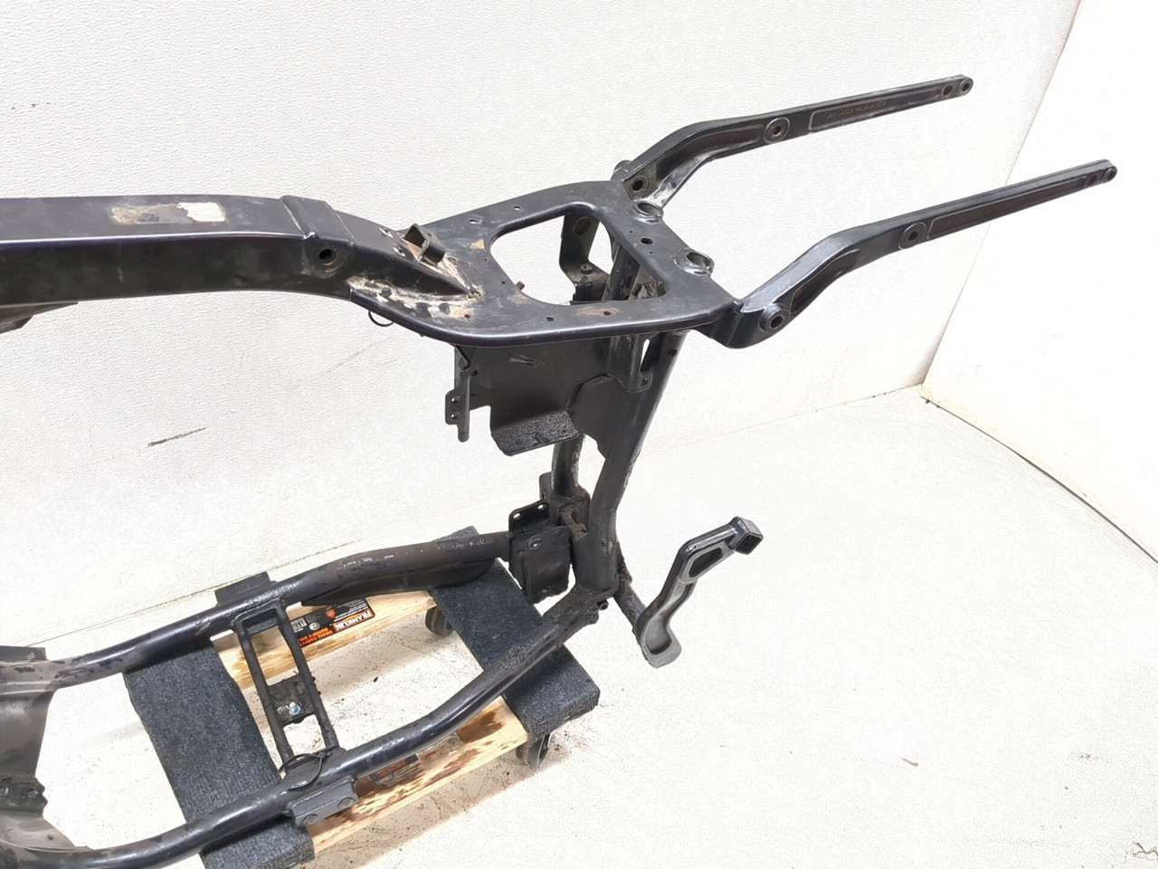 99-05 Harley Davidson FXDWG Dyna Wide Glide Main Frame Chassis