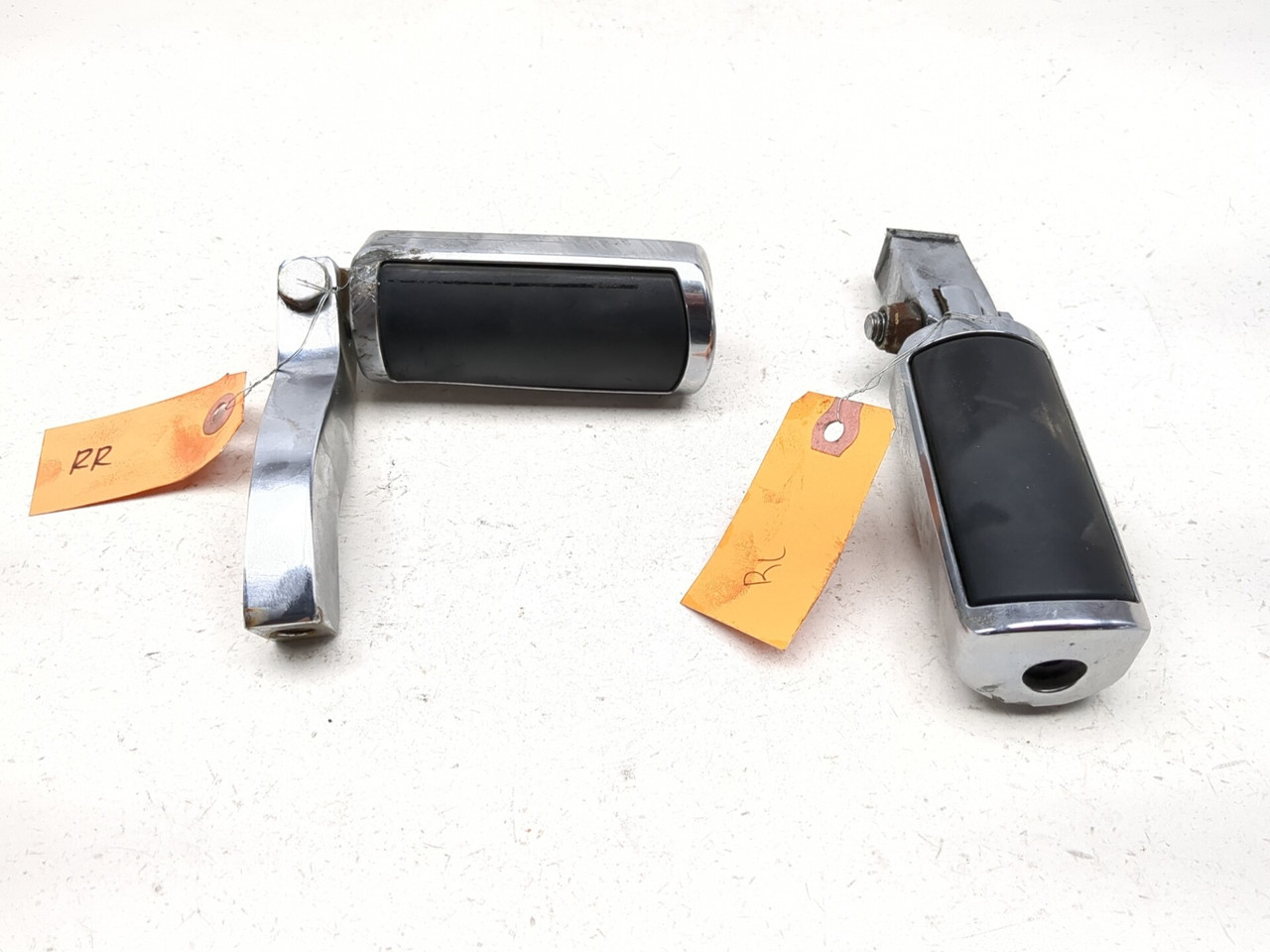 99-05 Harley Davidson FXDWG Dyna Wide Glide Rear Left Right Foot