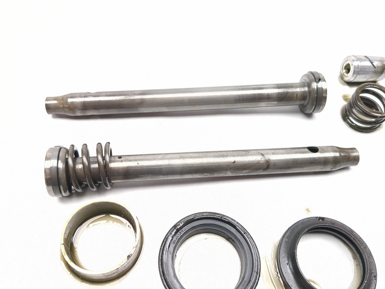99-05 Harley Davidson FXDWG Dyna Wide Glide Fork Internals Kit Set
