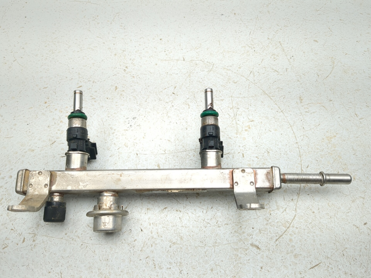 16-26 Polaris General 1000 Fuel Injector Rail Assembly 1204454