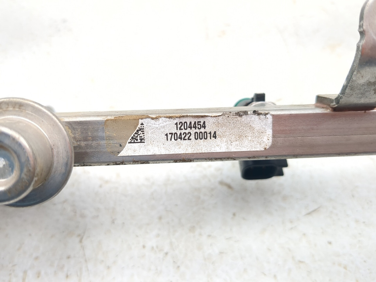セット 16-26 Polaris General 1000 Fuel Injector Rail Assembly 1204454