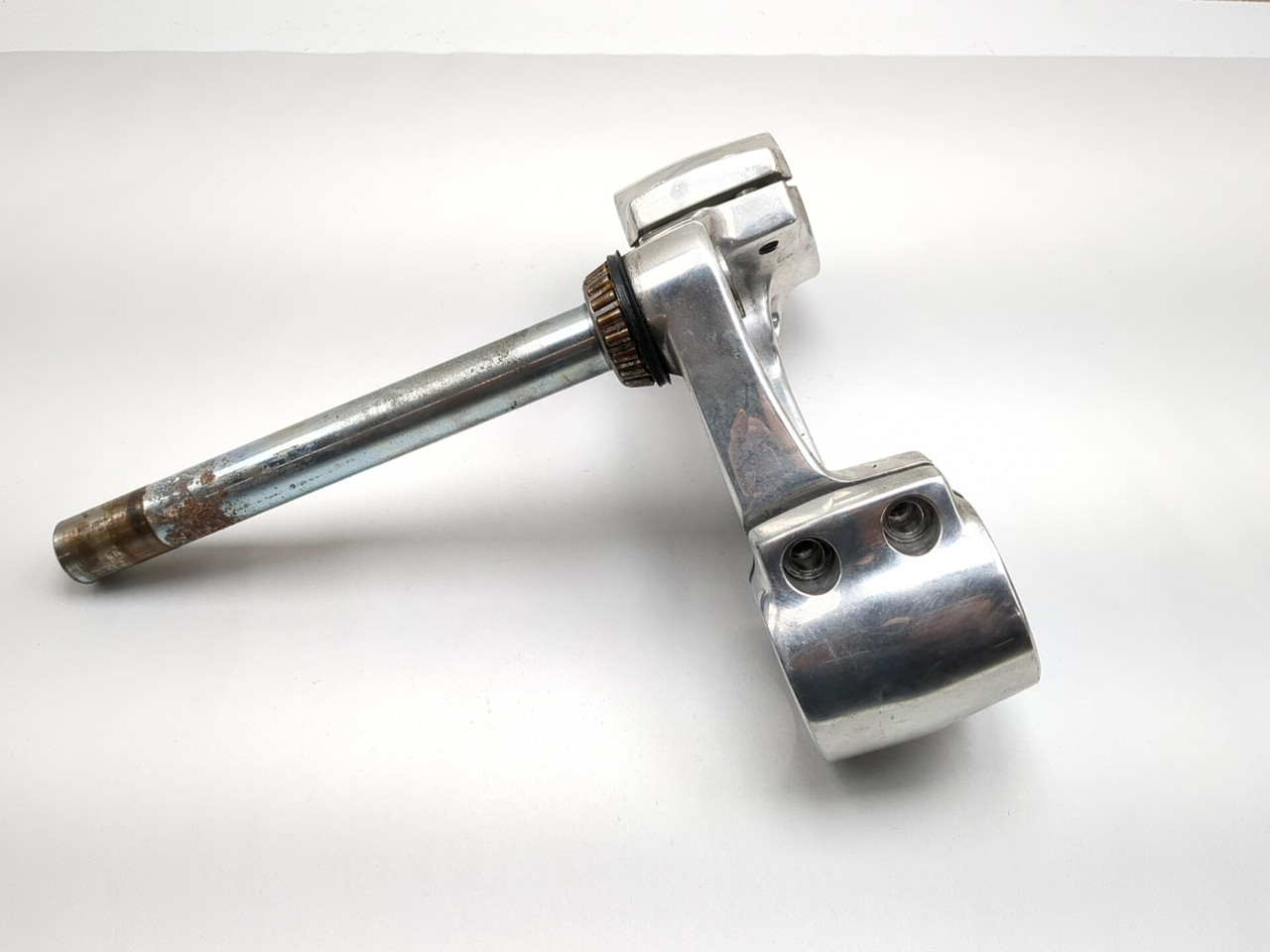 12-17 Harley NIGHT ROD VRSCDX Front Lower Triple Tree Stem Clamp