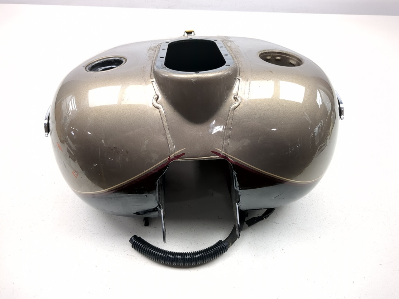 98-06 Harley-Davidson Road King Classic FLHRCI Front Fuel Tank